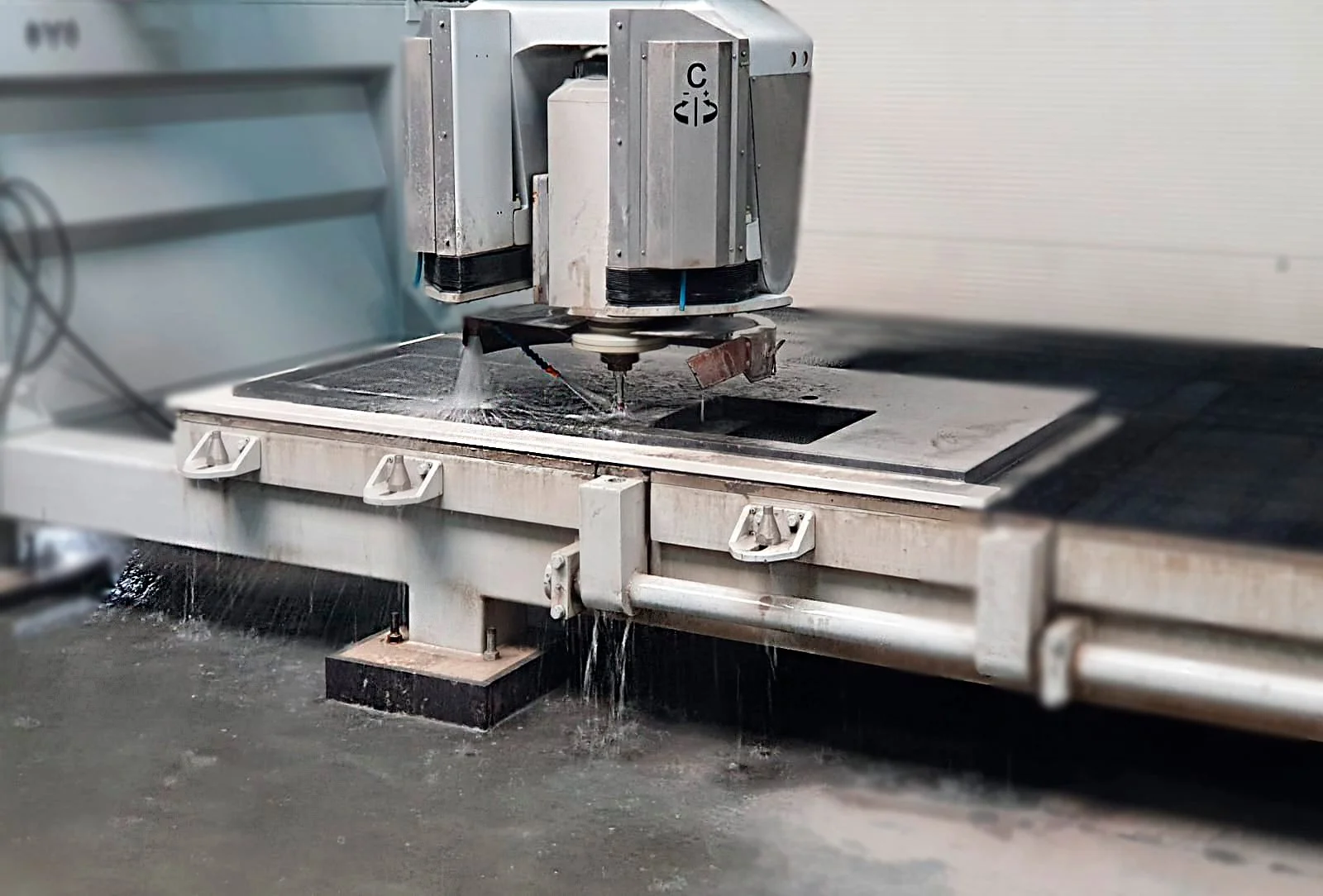 StoneCut 2(tratado).jpg