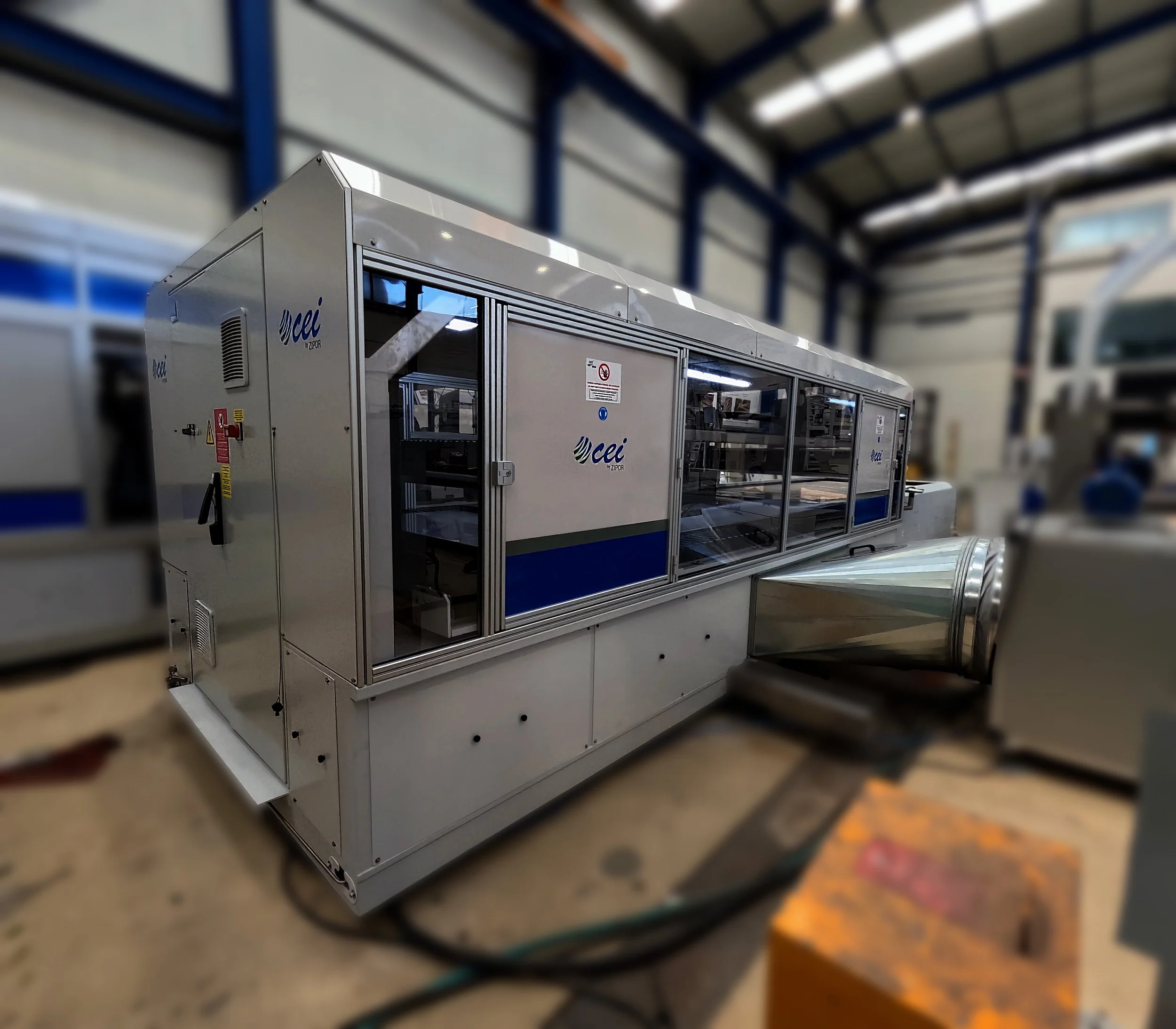 SintexJet 3 (blur).jpg