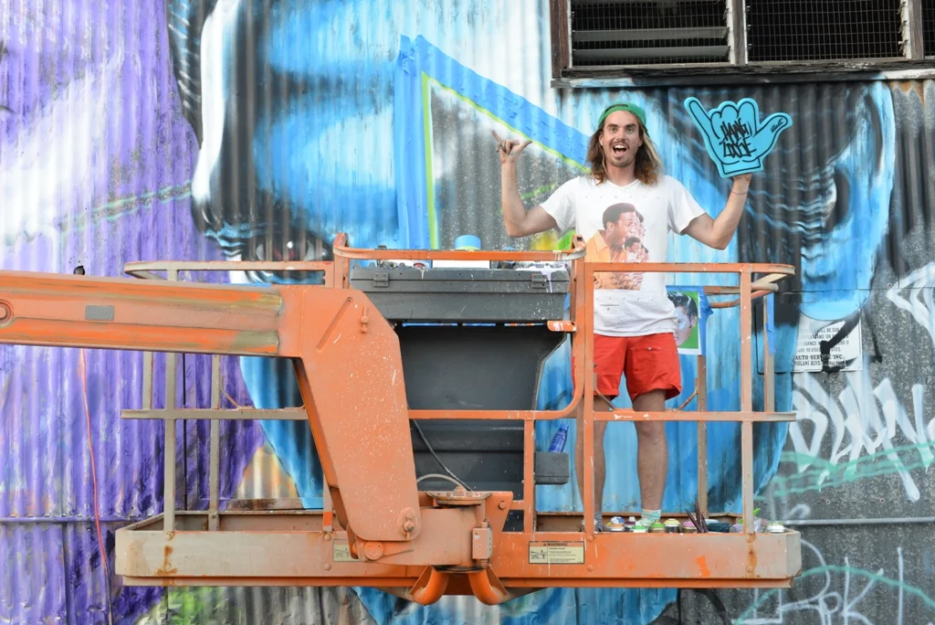 Madsteez - "King" mural for PoW WoW Hawaii