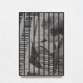 Artworks by @grzegorzkiproduction currently shown at @galeriemezzanin in Gen&egrave;ve for his exhibition &ldquo;Manchmal sehn ich mich nach einem fremden Leben&rdquo;

Photo credit : Roman M&auml;rz

#mow #musiconwalls #gregorhildebrandt #gallerieme