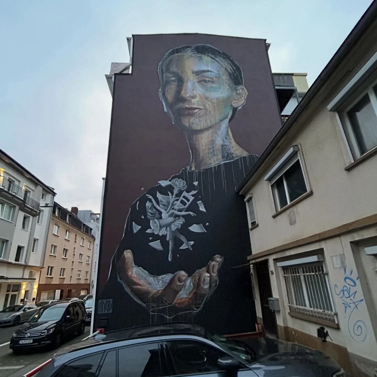 Mural by @akut_herakut in Wuppertal

#mow #musiconwalls #music #dance #akut