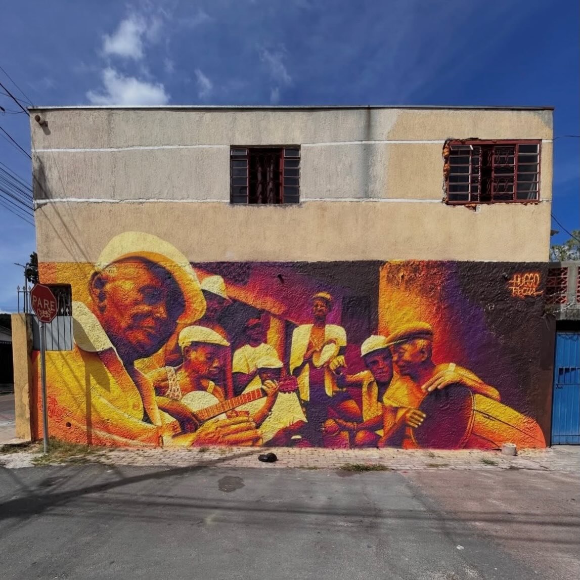 Samba de Roda by @huggorocha for @festivalstreetofstyles in Curitiba 

#mow #musiconwalls #huggorocha #streetofstyles #samba