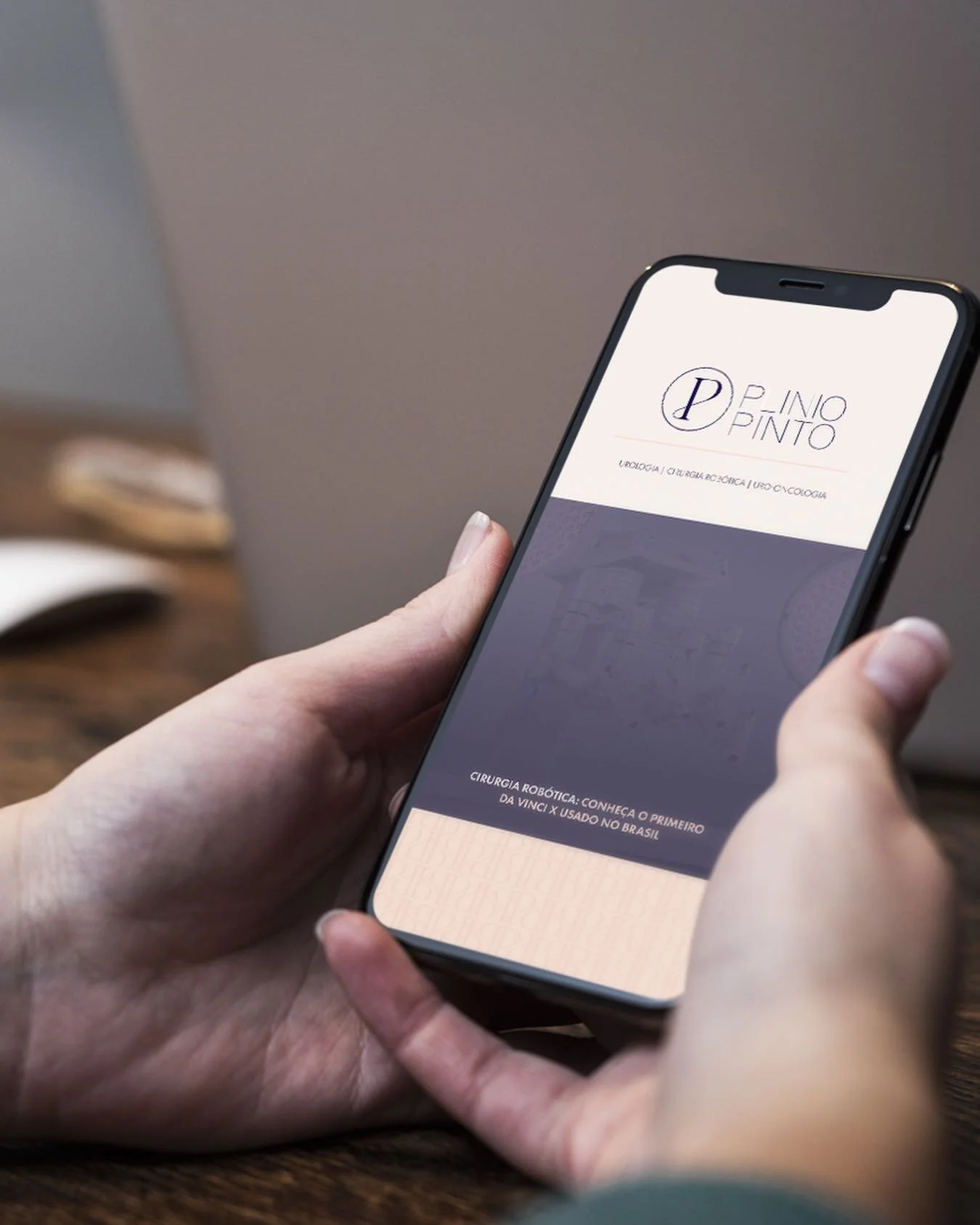 Com um branding estruturado, esta nova marca est&aacute; pronta para captar, atender, fidelizar e, claro, cuidar de mais gente. 
Clique no link da bio e descubra como podemos fazer isso para voc&ecirc;. 

#branding #brandingmedico #blackoffice #medic