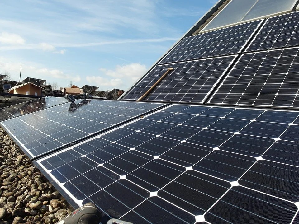 solar-panels-692834_960_720.jpg