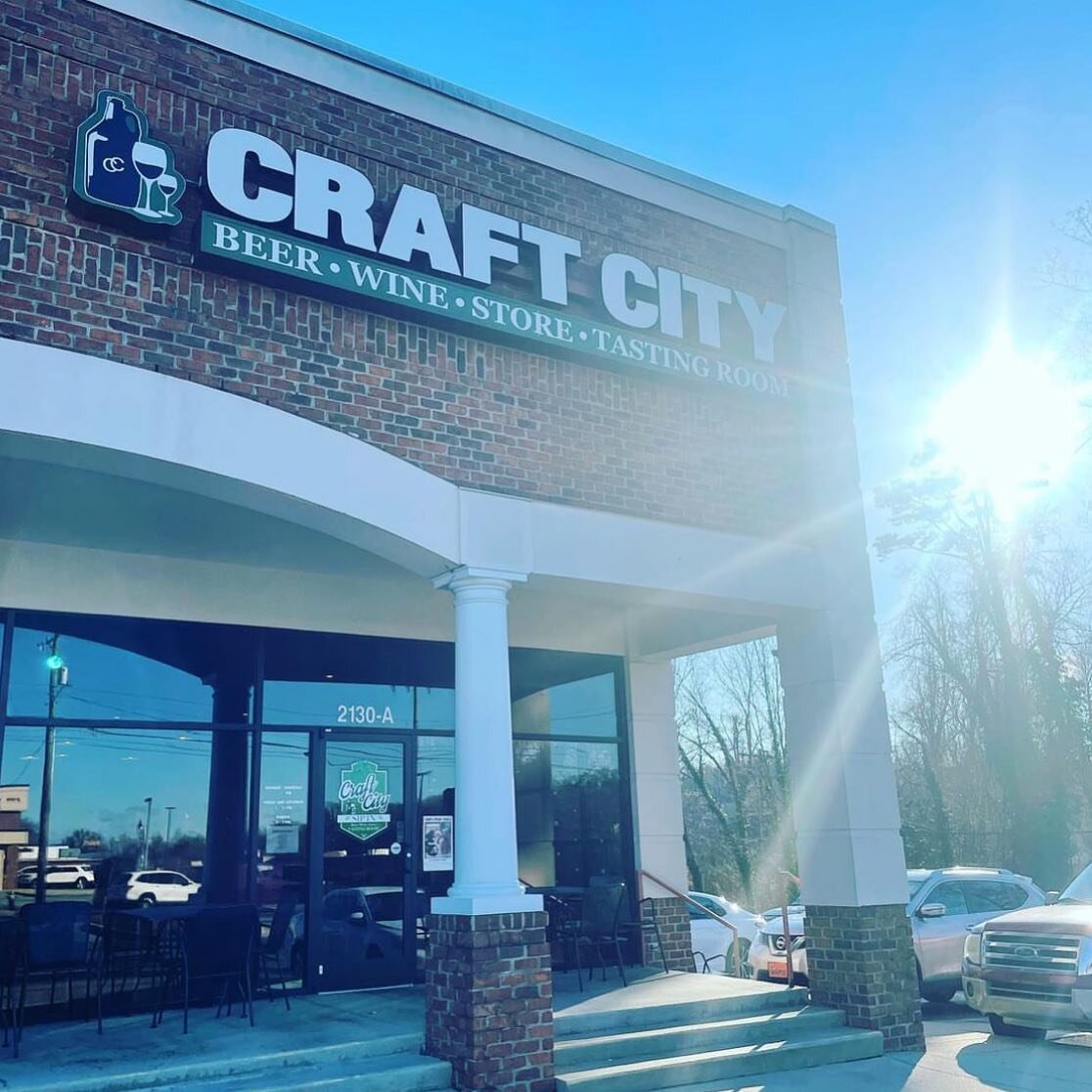Come to Craft City tonight to enjoy some good music, good beer, and good food! We&rsquo;ll be there till 9:30! 🍻 🌮 🎶 

@craftcitysipin