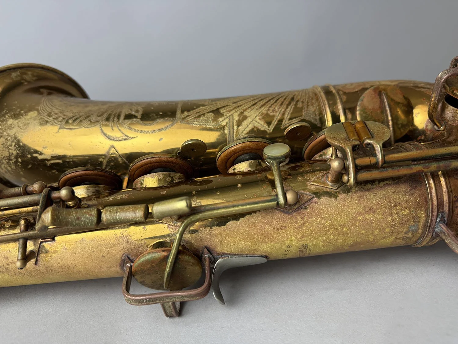 Buescher-Aristocrat-Tenor_309xxx_BarnardRepair_10.jpeg