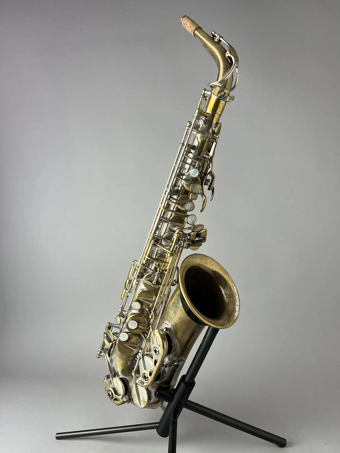 Selmer-Mark-VI-Alto-Saxophone_69xxx_BarnardRepair_02.jpeg