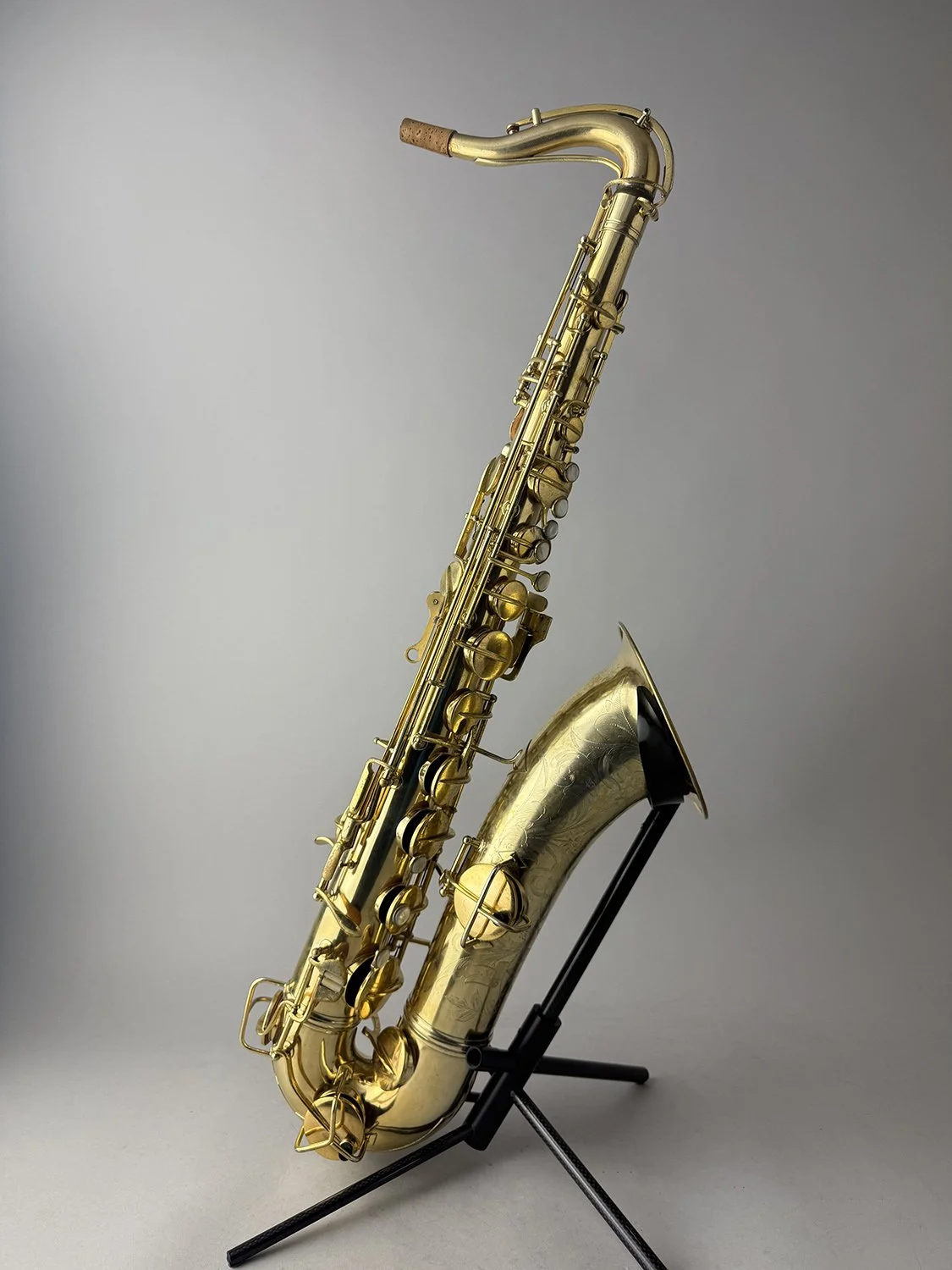 Conn-10-M-Naked-Lady-Gold-Plated-Tenor_134xxx_BarnardRepair_01.jpeg