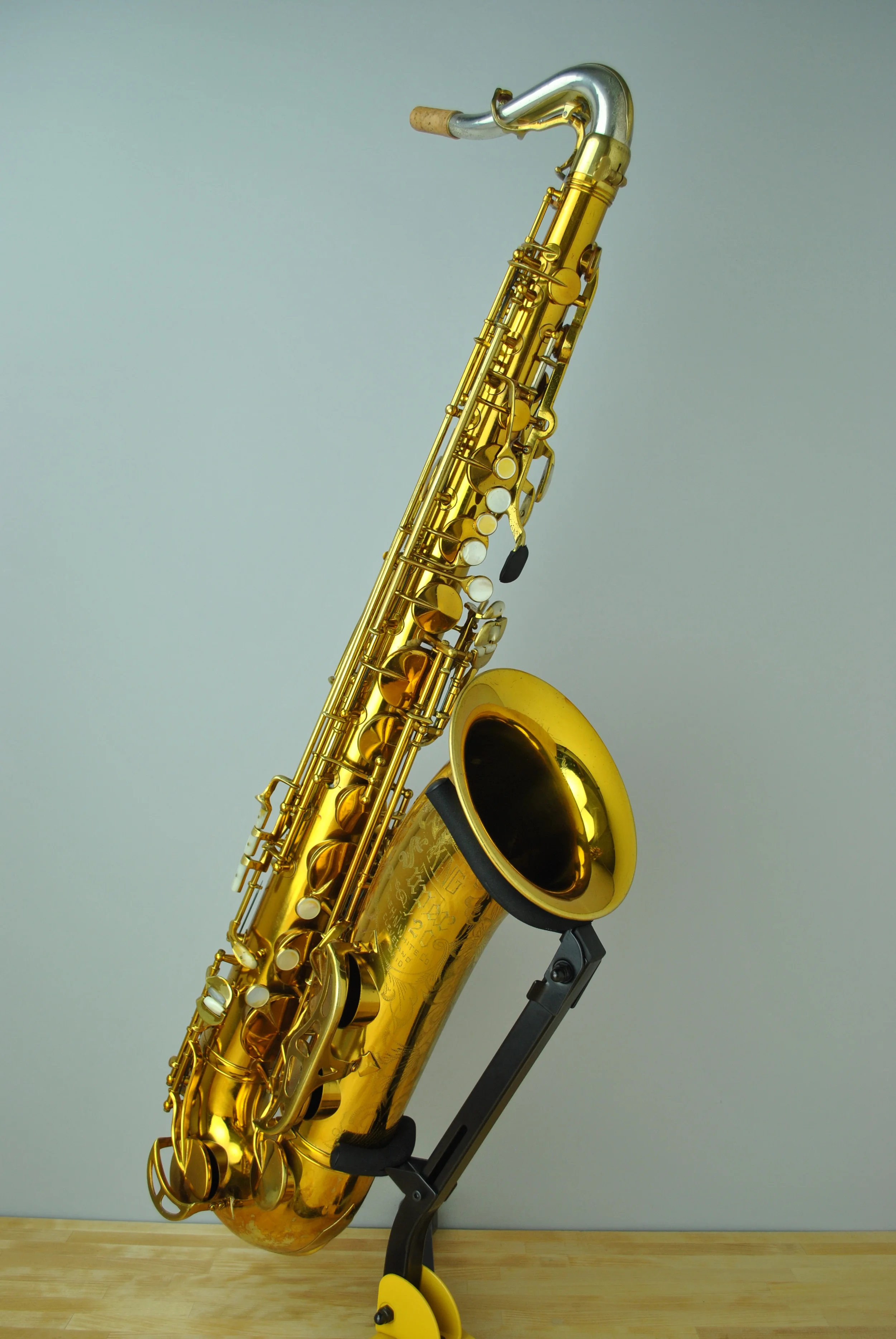 King-Super20_Tenor_320xxx_BarnardRepair_02.JPG