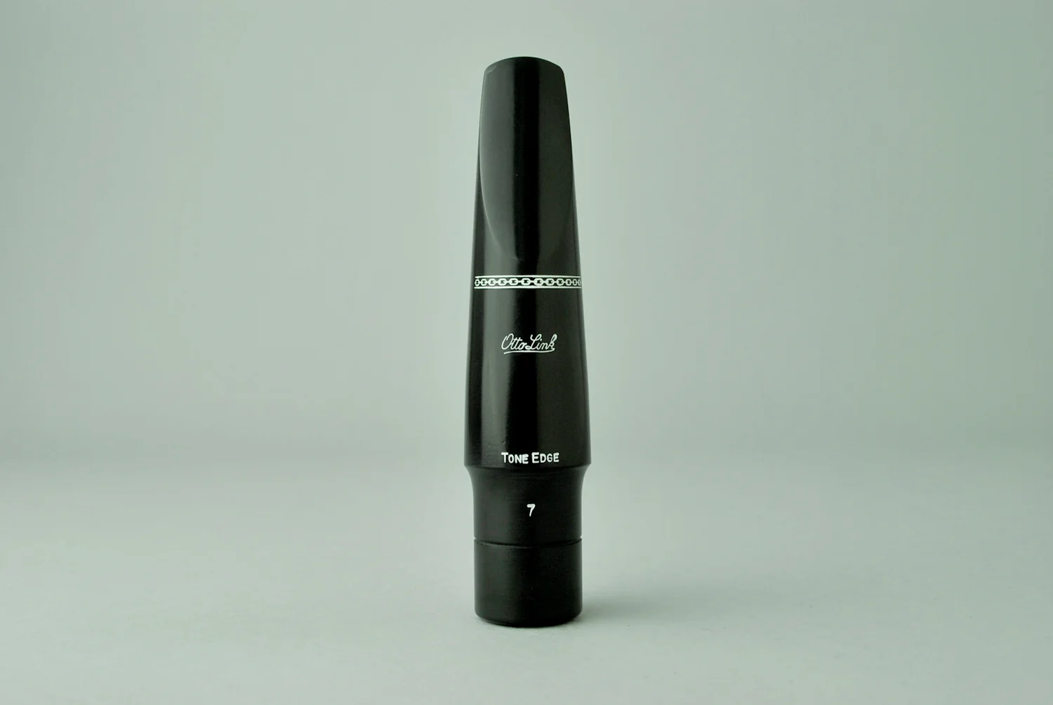 OttoLink-ToneEdge-7-HardRubber_02_Baritone-Mouthpiece_BarnardRepair_01.jpg