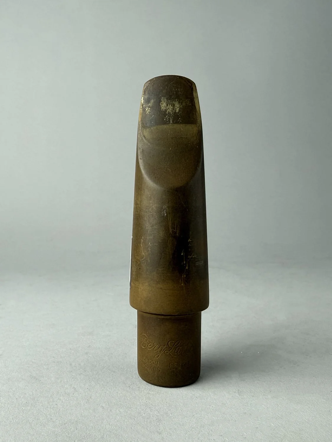 Berg-Larsen-HR-130:0-M-Tenor_BarnardRepair_01.jpeg