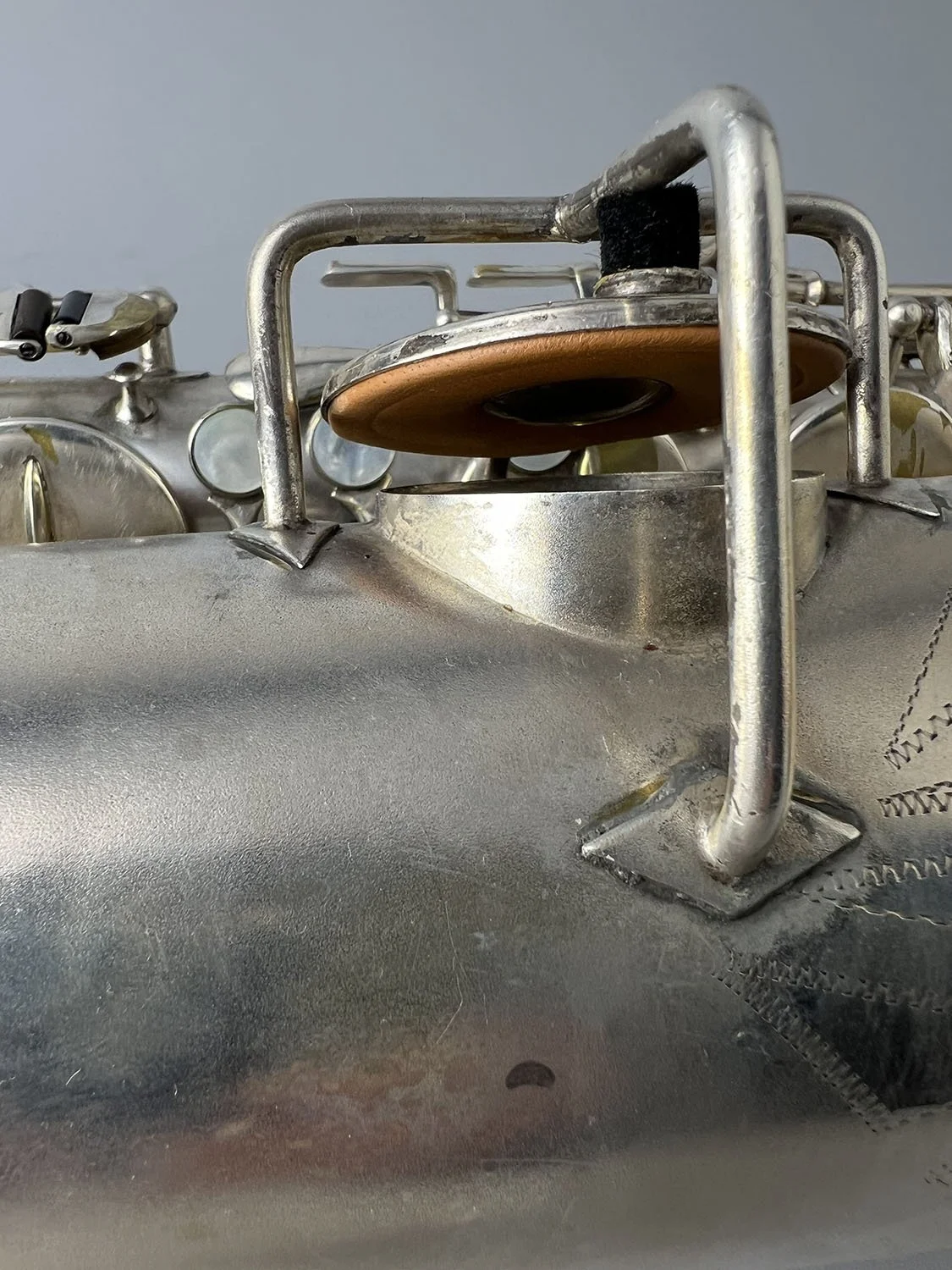 Buescher-New-Aristocrat- Bari_266xxx_BarnardRepair_16.jpeg