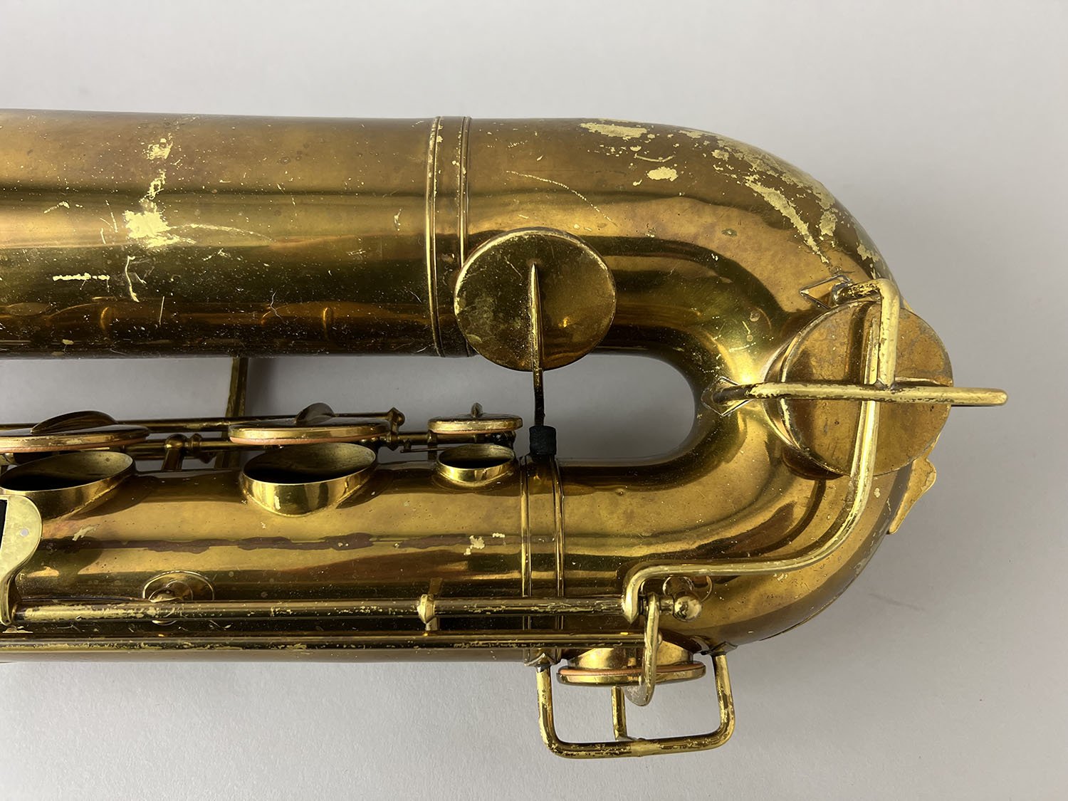 Buescher-Aristocrat-Bari_268xxx_BarnardRepair_11.jpeg