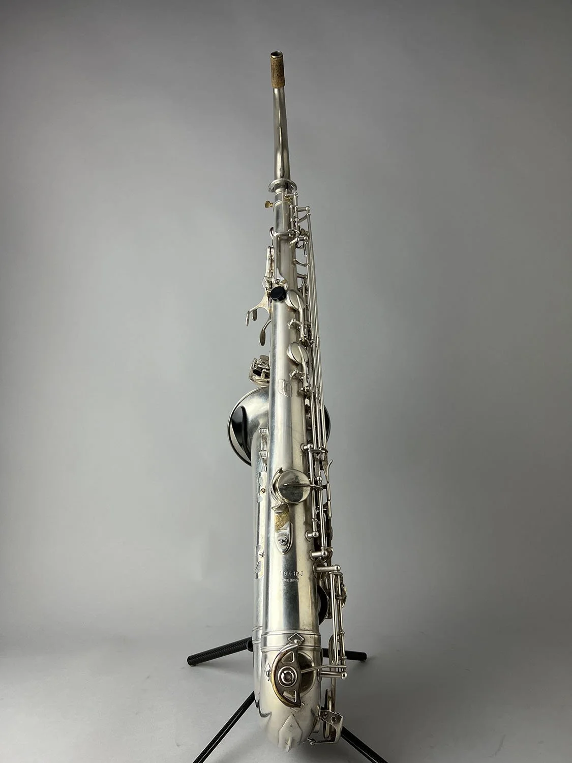 Borgoni-Jubilee-Tenor-Saxophone_195xxx_BarnardRepair_07.jpeg