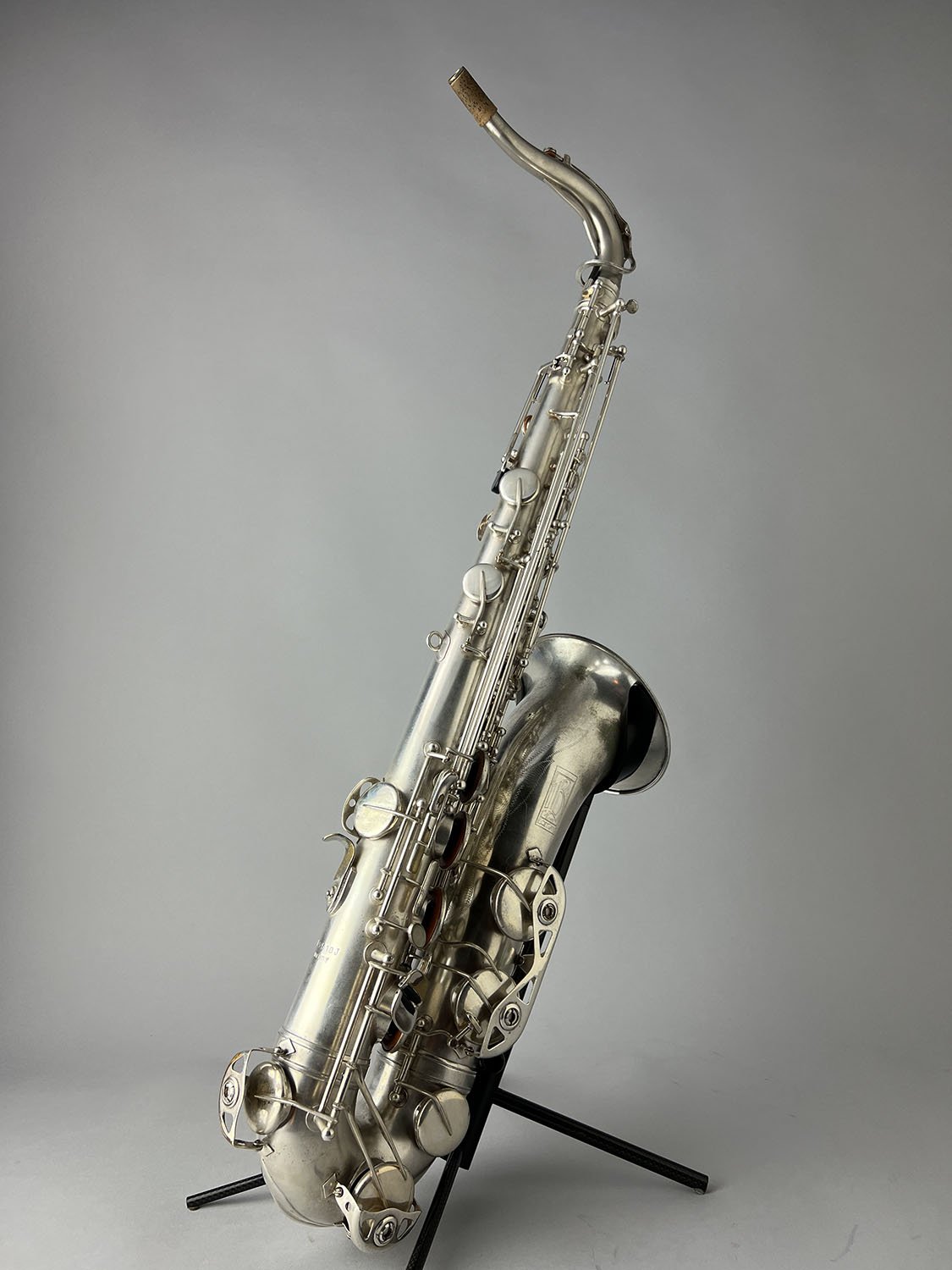 Borgoni-Jubilee-Tenor-Saxophone_195xxx_BarnardRepair_08.jpeg