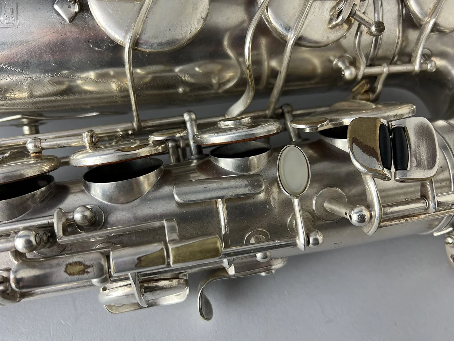Borgoni-Jubilee-Tenor-Saxophone_195xxx_BarnardRepair_11.jpeg