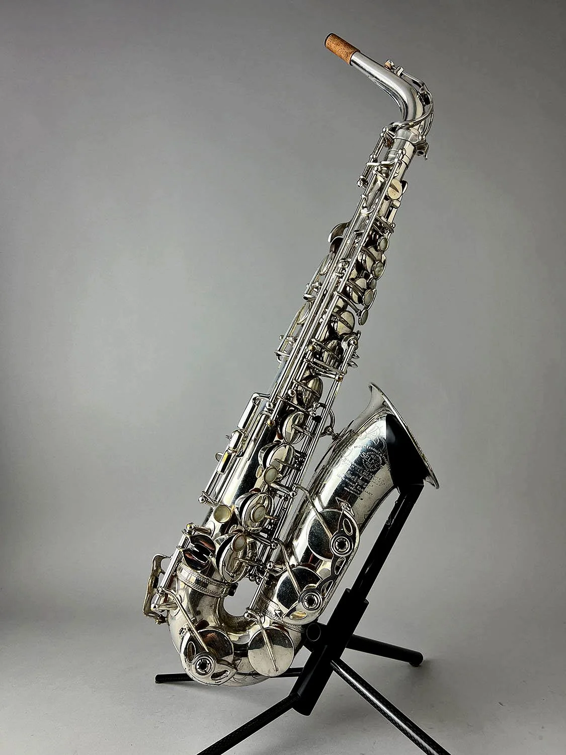 BarnardRepair_ForSale_Selmer-MarkVI-Alto_63xxx_Hero.jpg