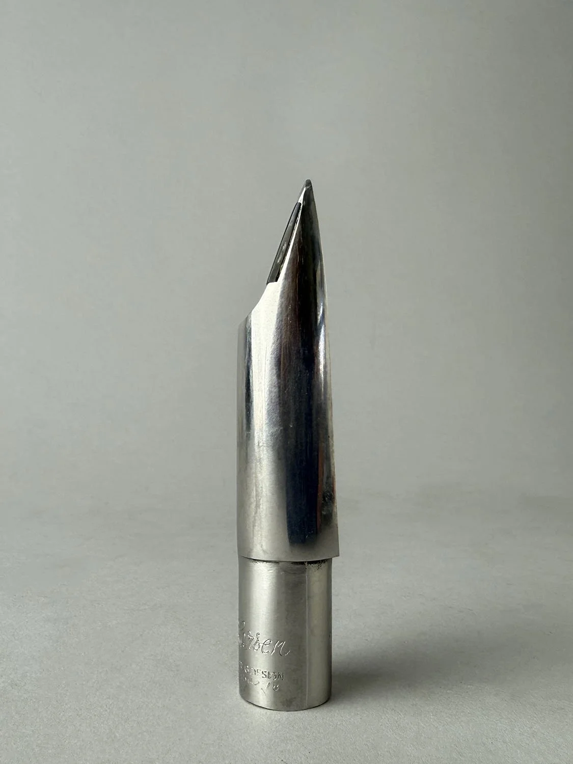 Berg-Larsen-100:3-M-Tenor_BarnardRepair_02.jpeg