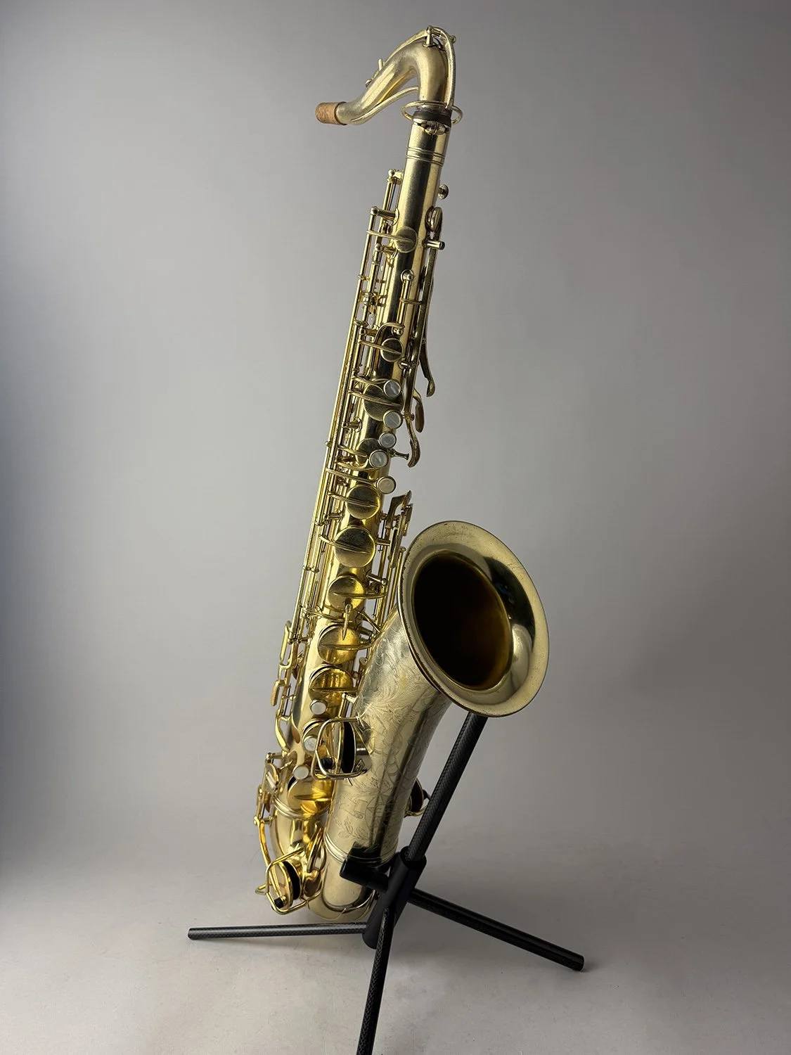 Conn-10-M-Naked-Lady-Gold-Plated-Tenor_134xxx_BarnardRepair_02.jpeg