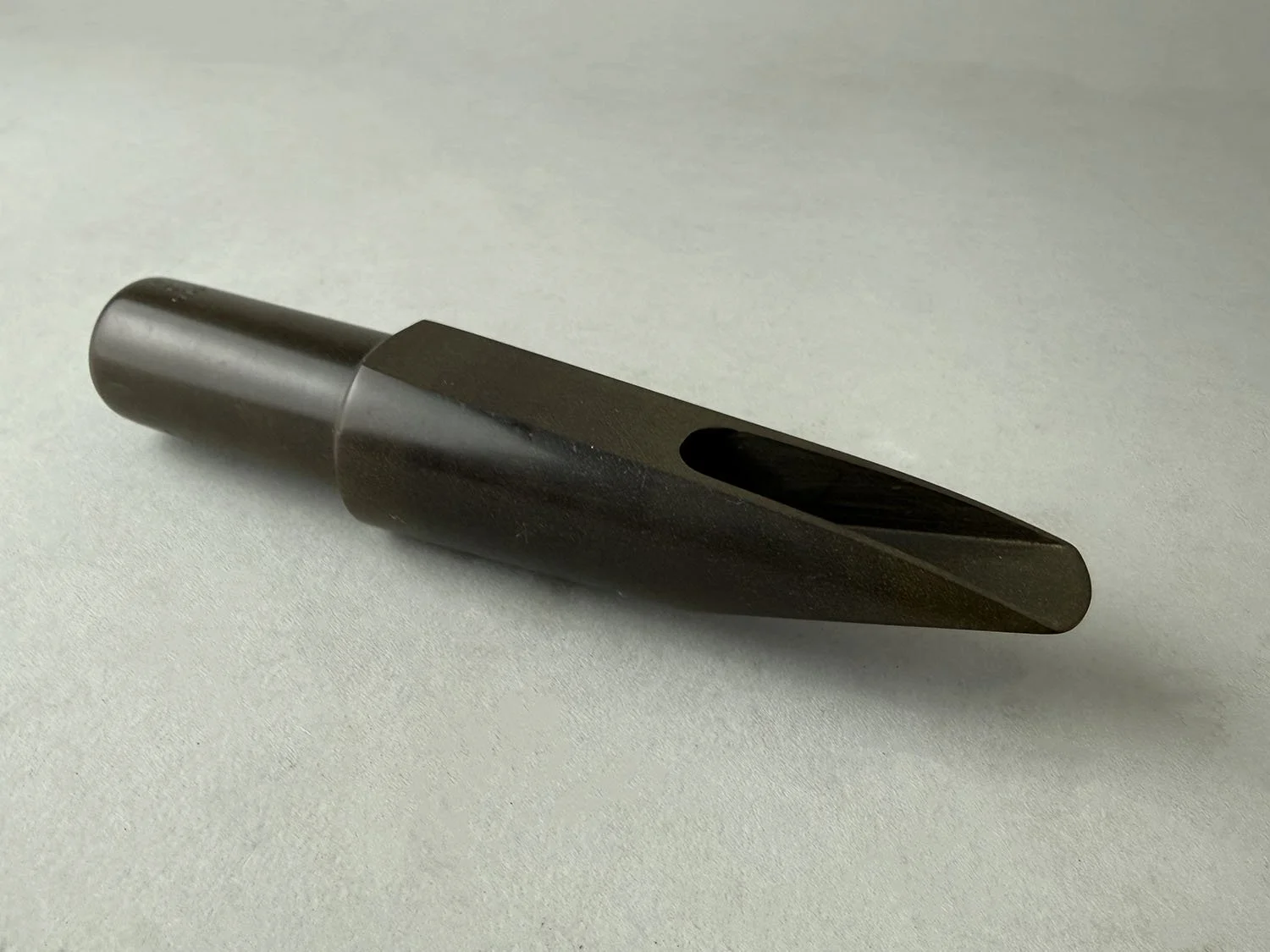 Berg-Larsen-115:0-M-Hard-Rubber-Bari_BarnardRepair_07.jpeg