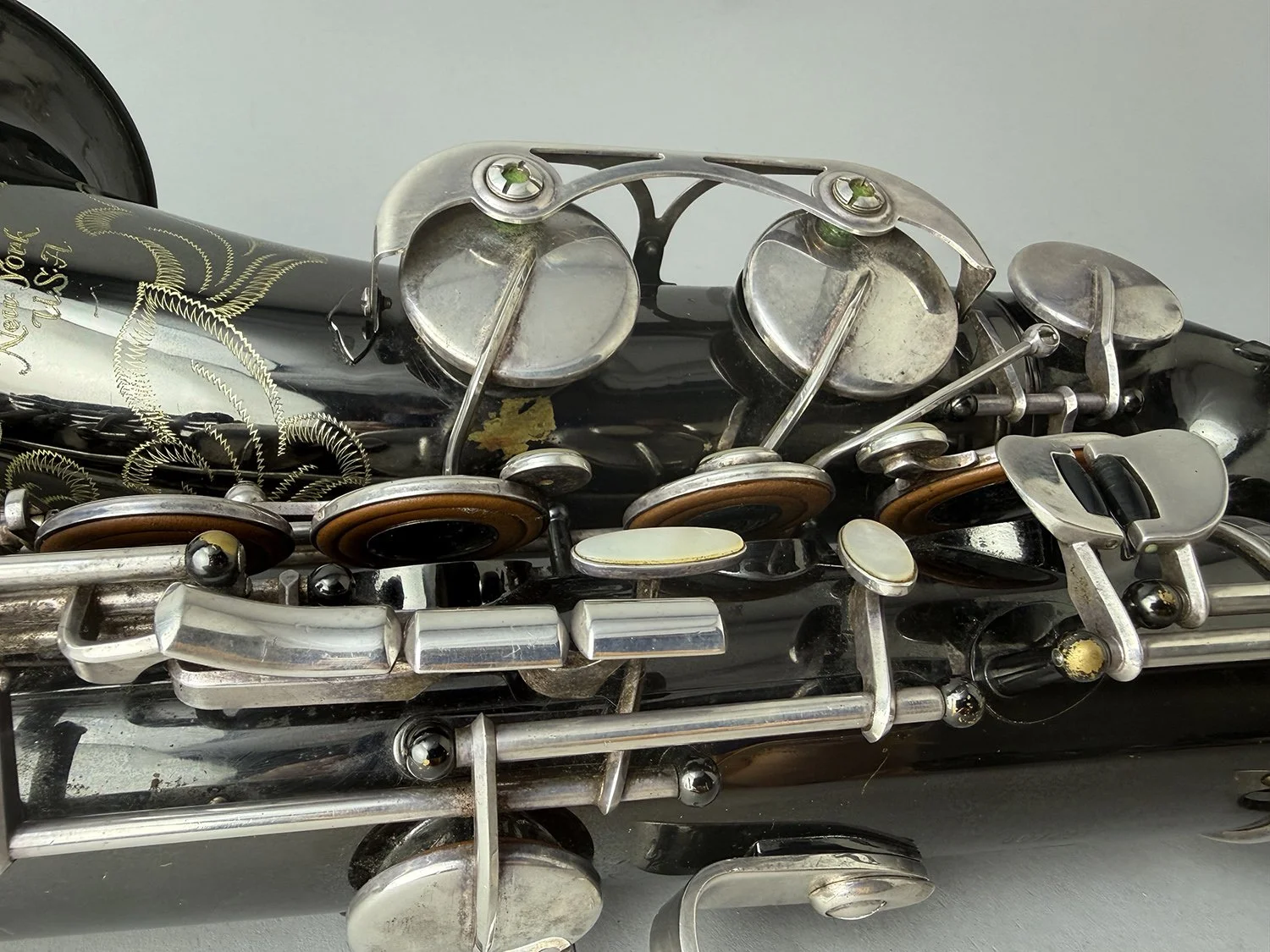 Dave-Guardala-Black-Nickel-Tenor_74xx_BarnardRepair_11.jpeg