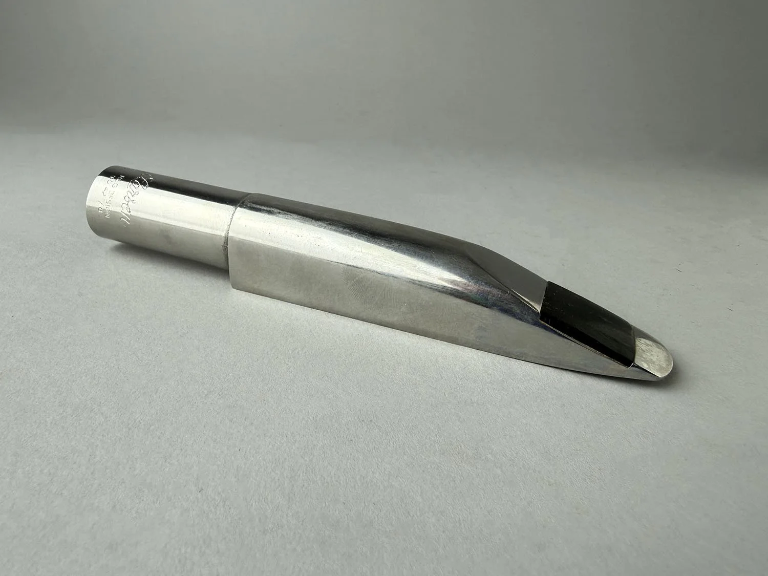Berg-Larsen-130:0-M-Metal-Bari_BarnardRepair_05.jpeg