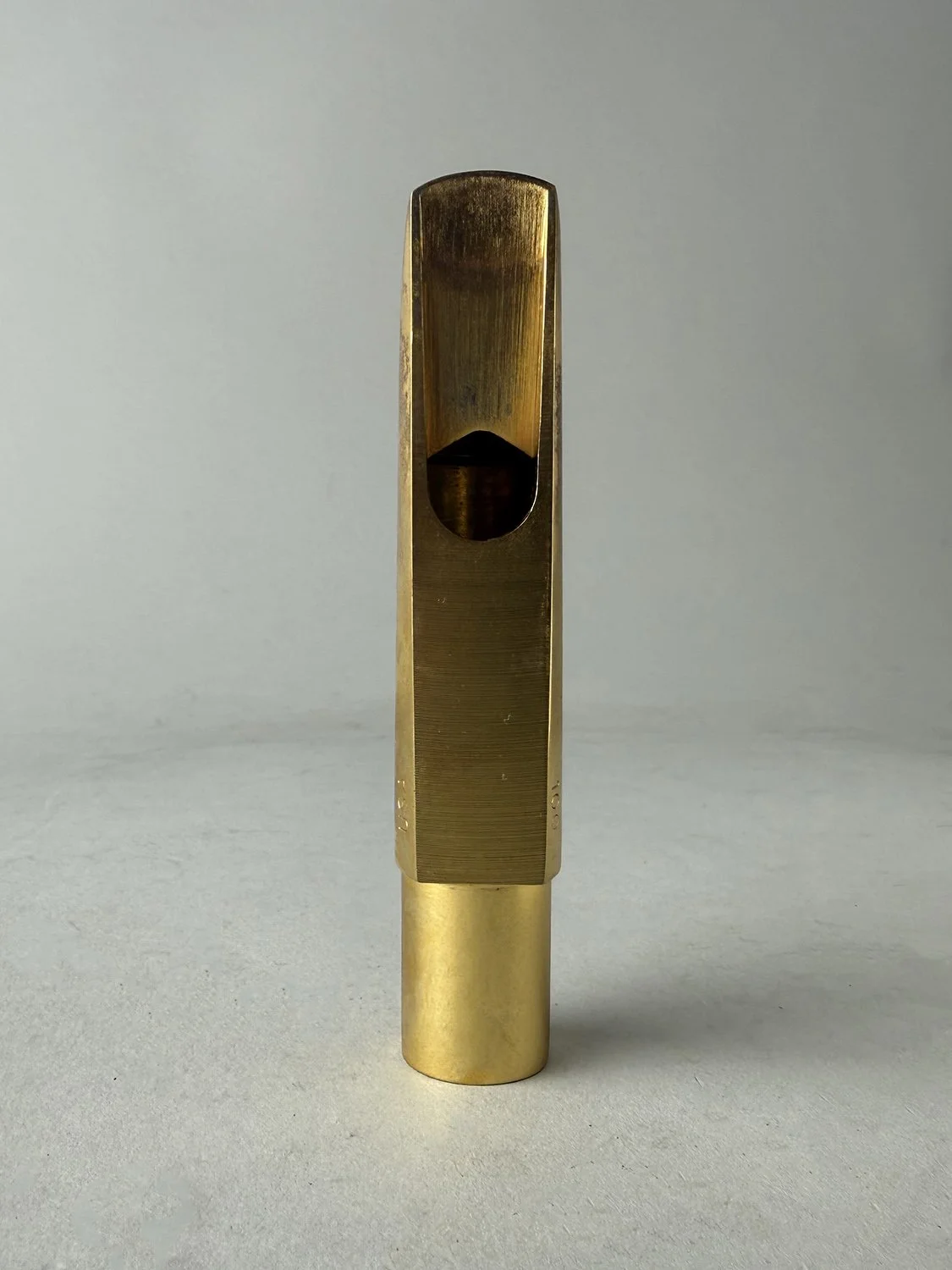 Bari-Standard-Gold-Series-Tenor_BarnardRepair_03.jpeg