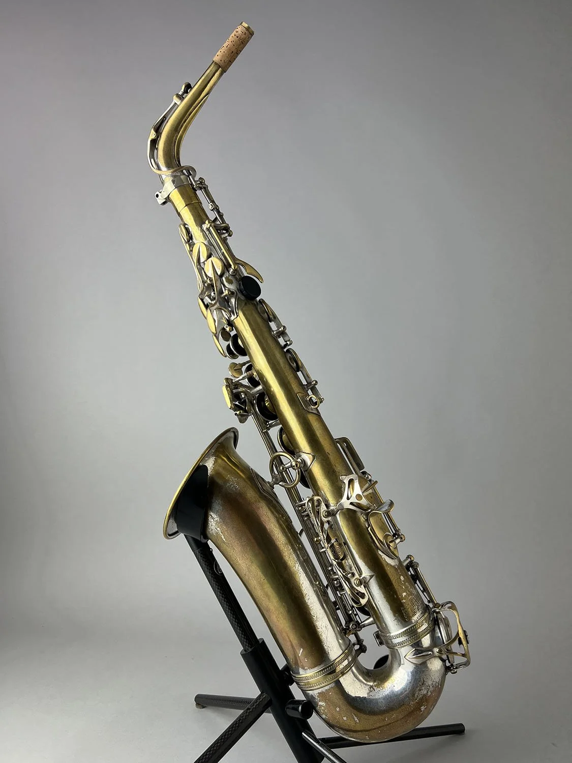 Selmer-Mark-VI-Alto-Saxophone_69xxx_BarnardRepair_05.jpeg