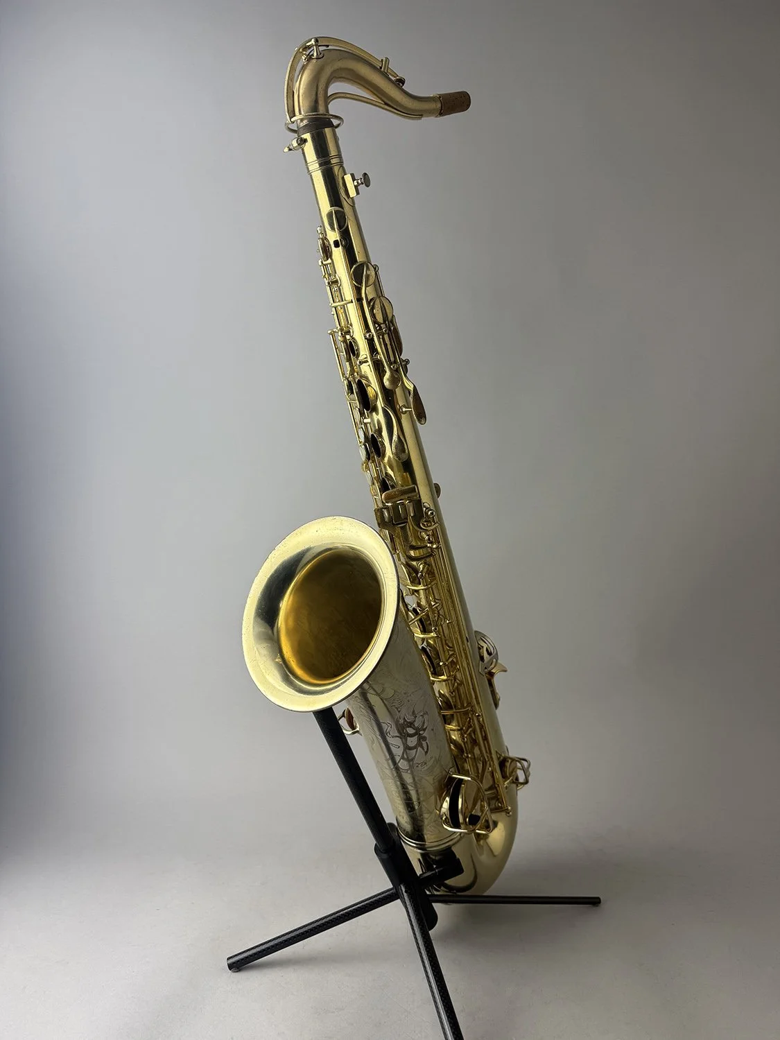 Conn-10-M-Naked-Lady-Gold-Plated-Tenor_134xxx_BarnardRepair_04.jpeg