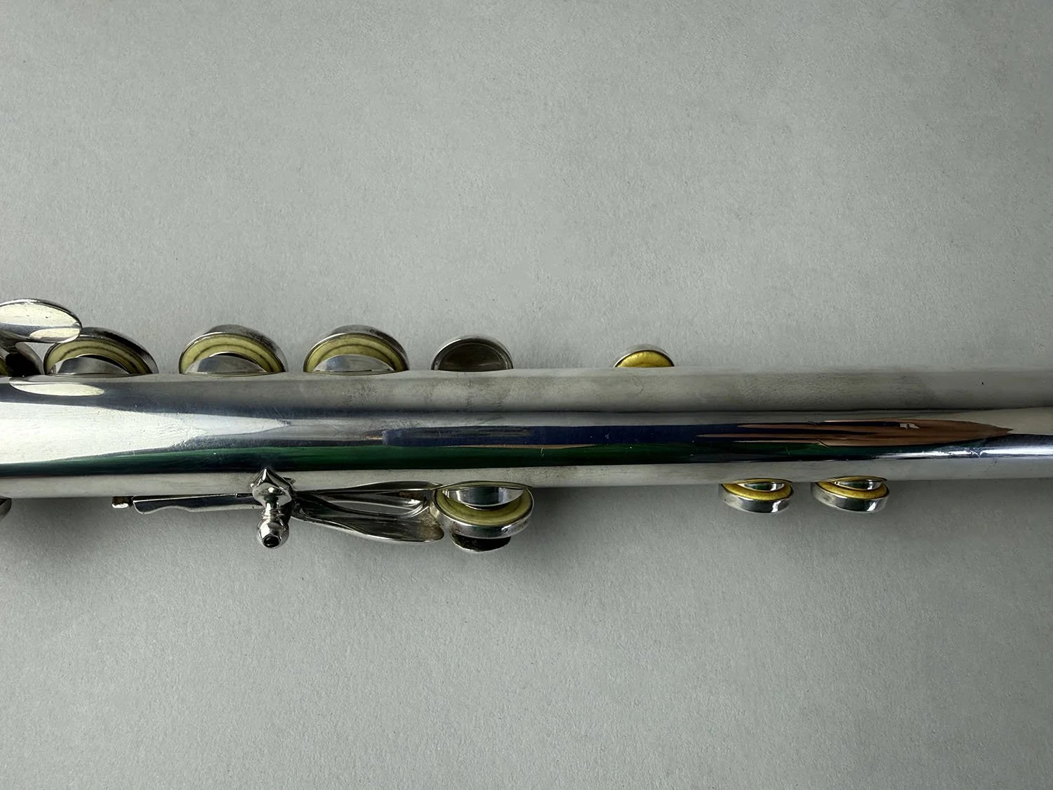 Haynes-Handmade-Open-Hole-C-Foot-Flute_32xxx_BarnardRepair_11.jpeg