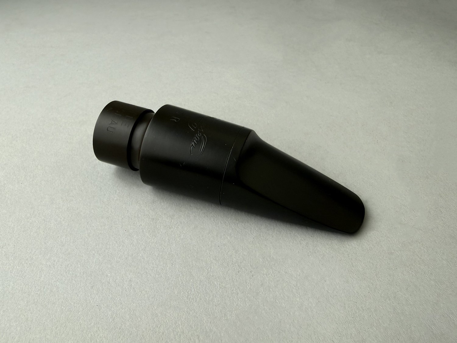 Rousseau-5R-Alto_BarnardRepair_05.jpeg
