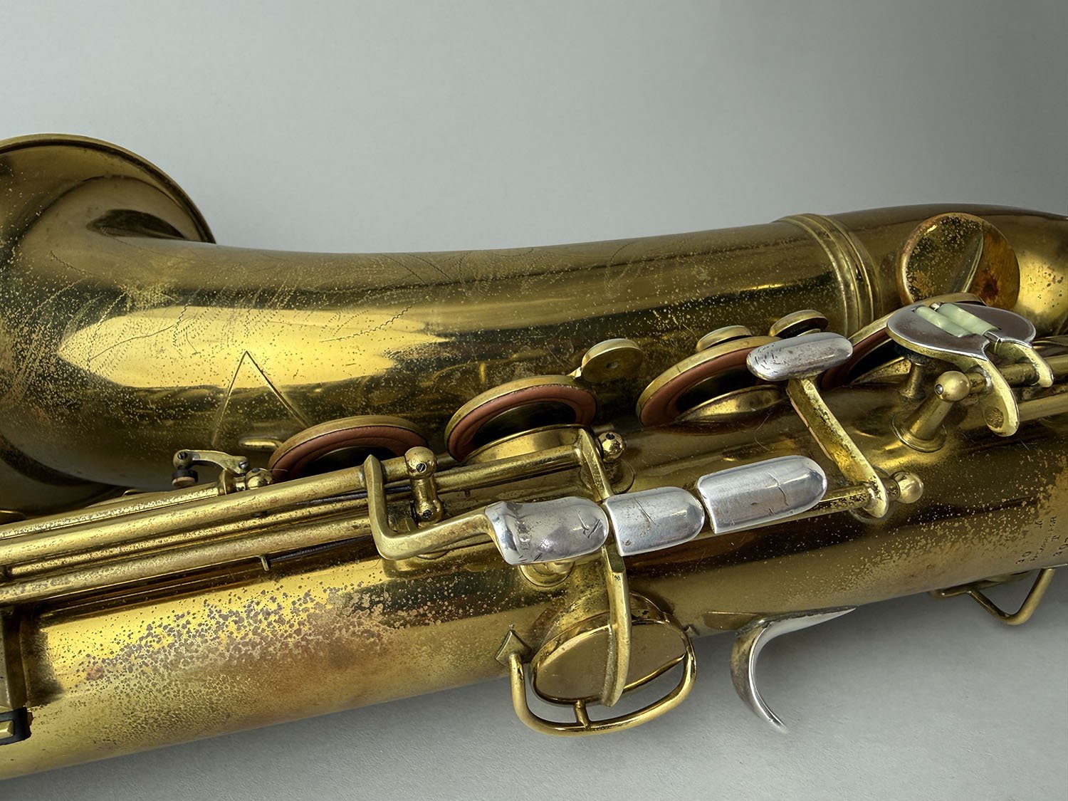 Conn-Connqueror-Tenor_307xxx_BarnardRepair_11.jpeg