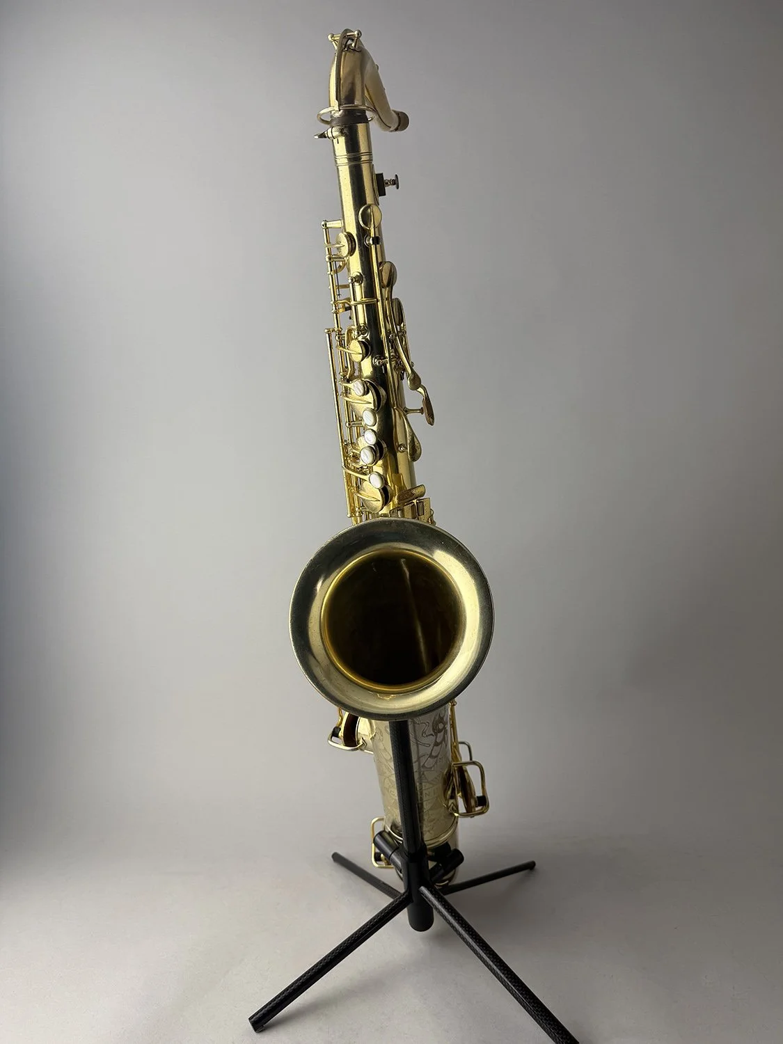 Conn-10-M-Naked-Lady-Gold-Plated-Tenor_134xxx_BarnardRepair_03.jpeg