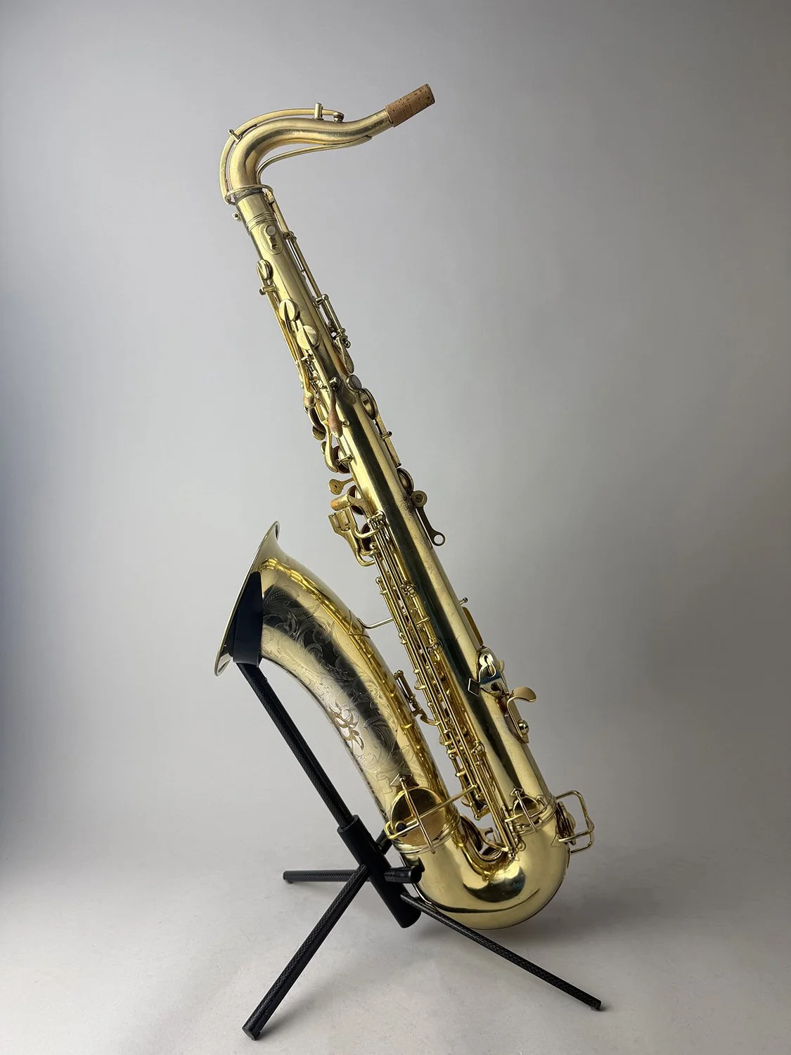 Conn-10-M-Naked-Lady-Gold-Plated-Tenor_134xxx_BarnardRepair_05.jpeg