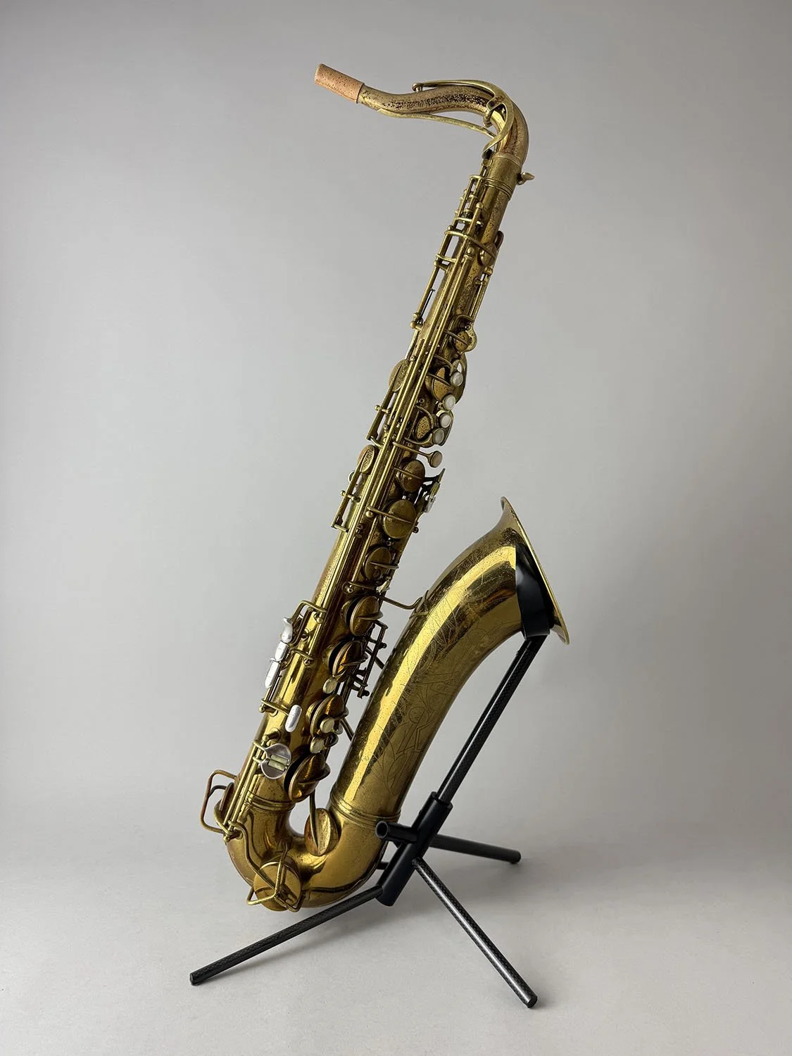 Conn-Connqueror-Tenor_307xxx_BarnardRepair_01.jpeg