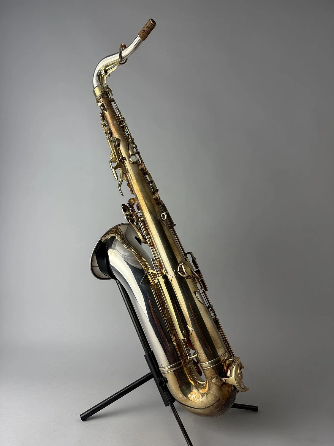 King-Super-20-Silver-Sonic-with-Gold-Plate-Tenor_349xxx_BarnardRepair_06.jpeg