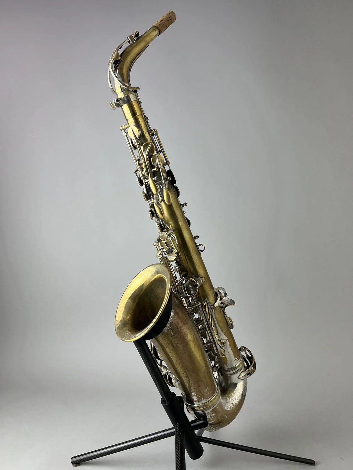 Selmer-Mark-VI-Alto-Saxophone_69xxx_BarnardRepair_04.jpeg