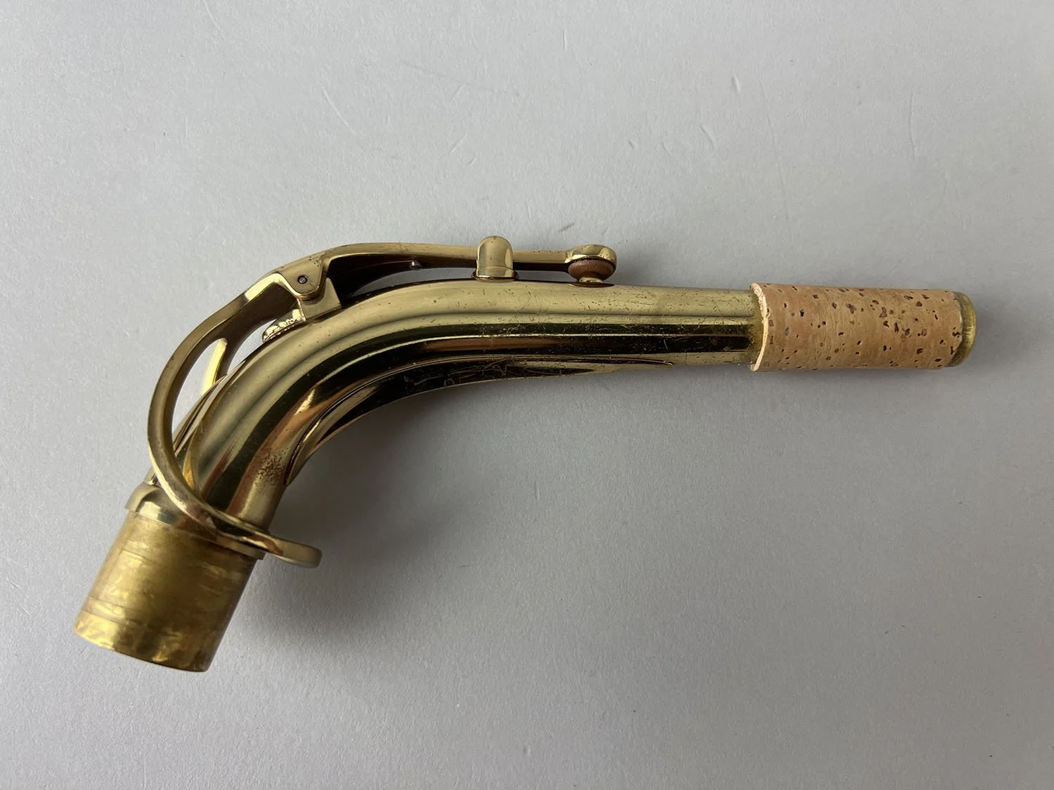 Selmer-Mark-VI-Alto-Neck_Late-Series_BarnardRepair_02.jpeg