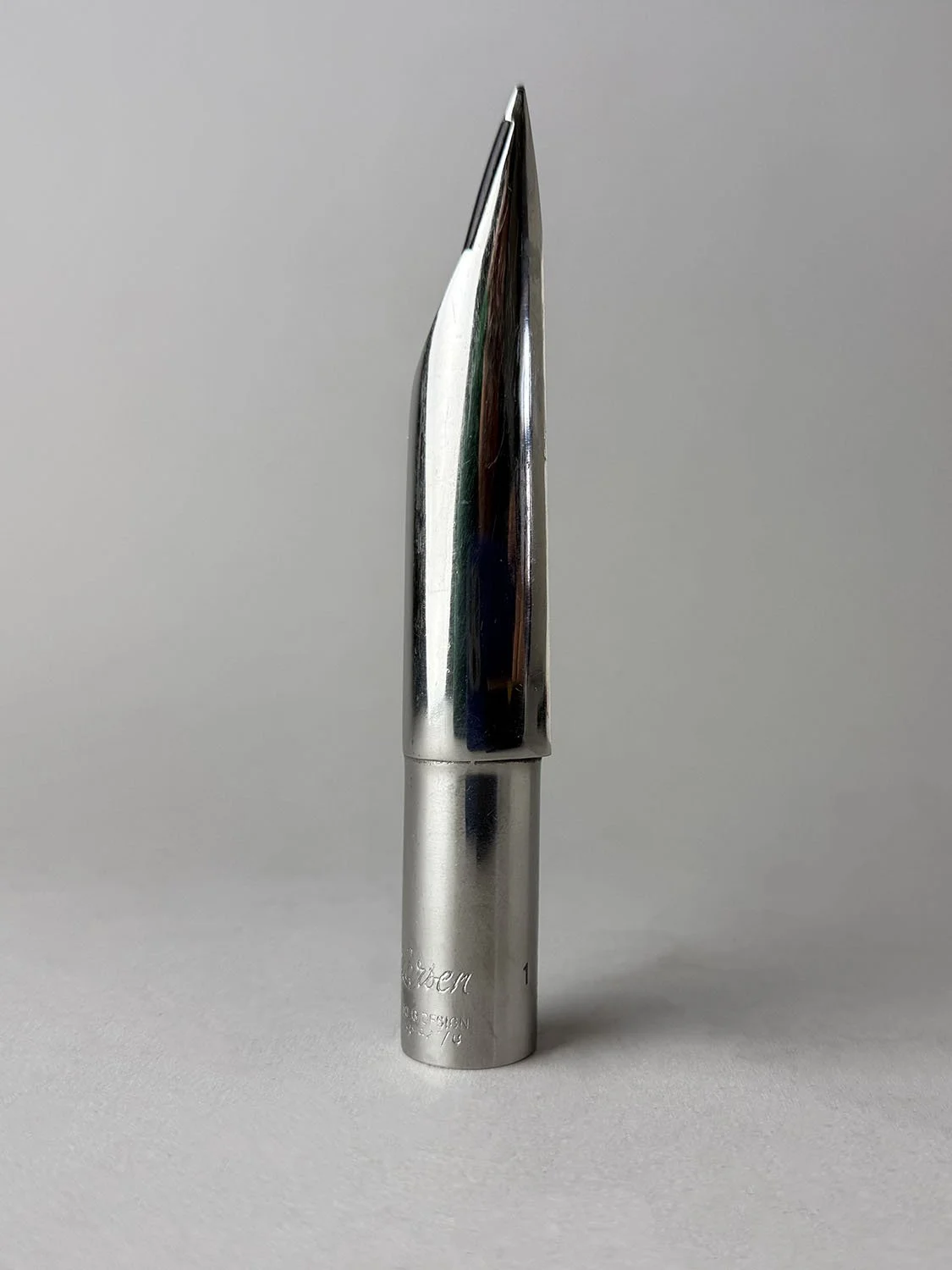 Berg-Larsen-110:0-M-Metal-Bari_BarnardRepair_02.jpeg