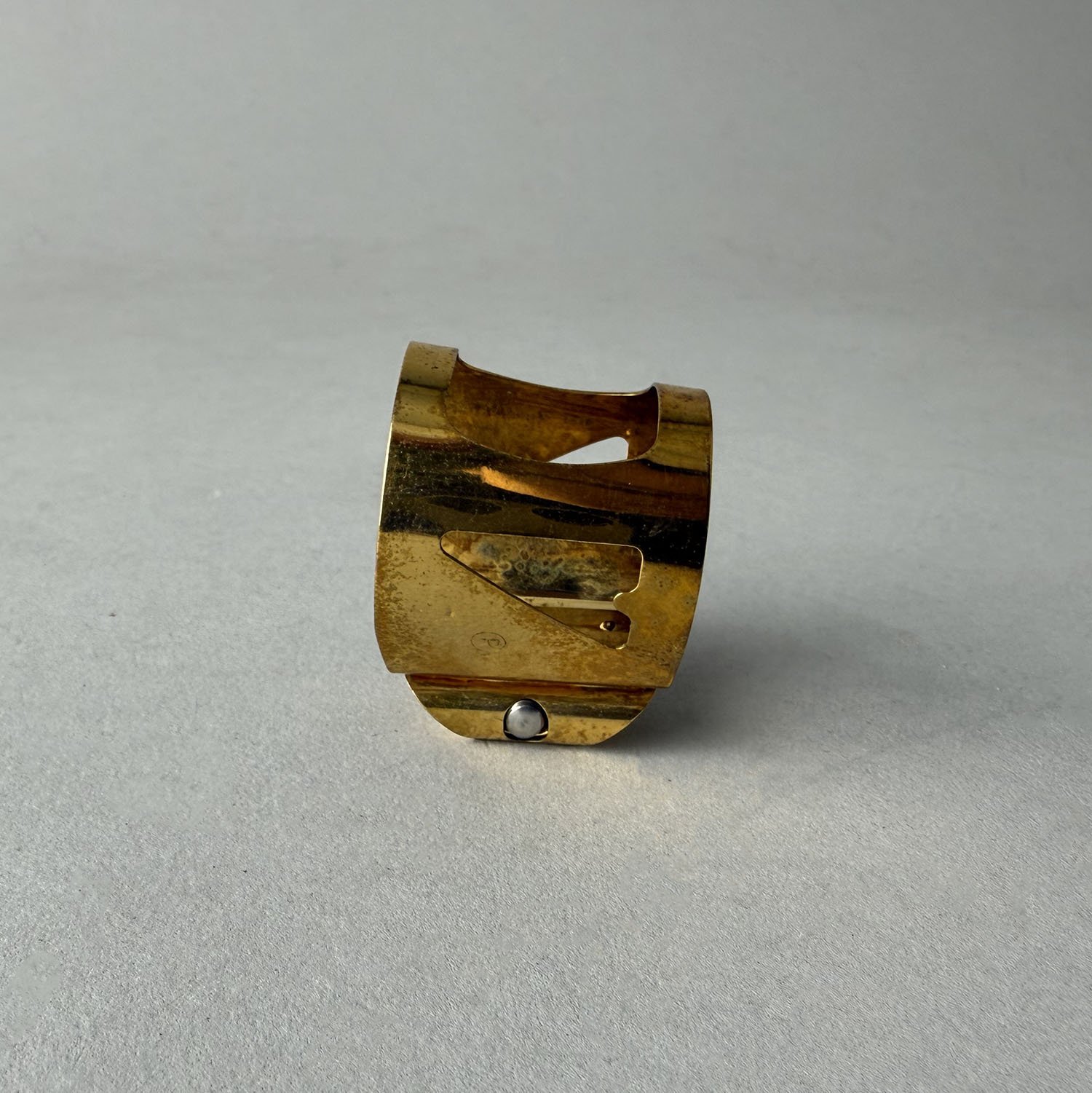 Vandoren-Optimum-Alto-Ligature_BarnardRepair_03.jpeg