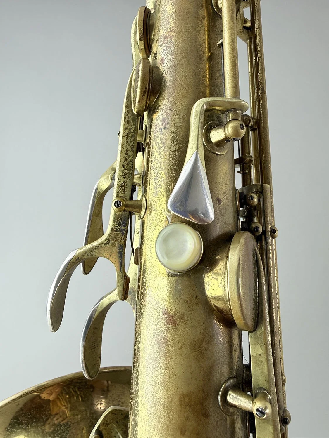 Conn-Connqueror-Tenor_307xxx_BarnardRepair_21.jpeg