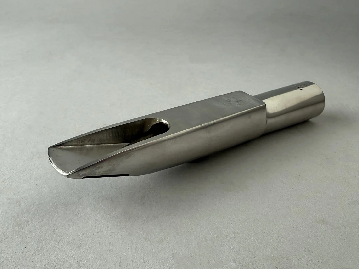 Berg-Larsen-115:0-M-Metal-Bari_BarnardRepair_08.jpeg