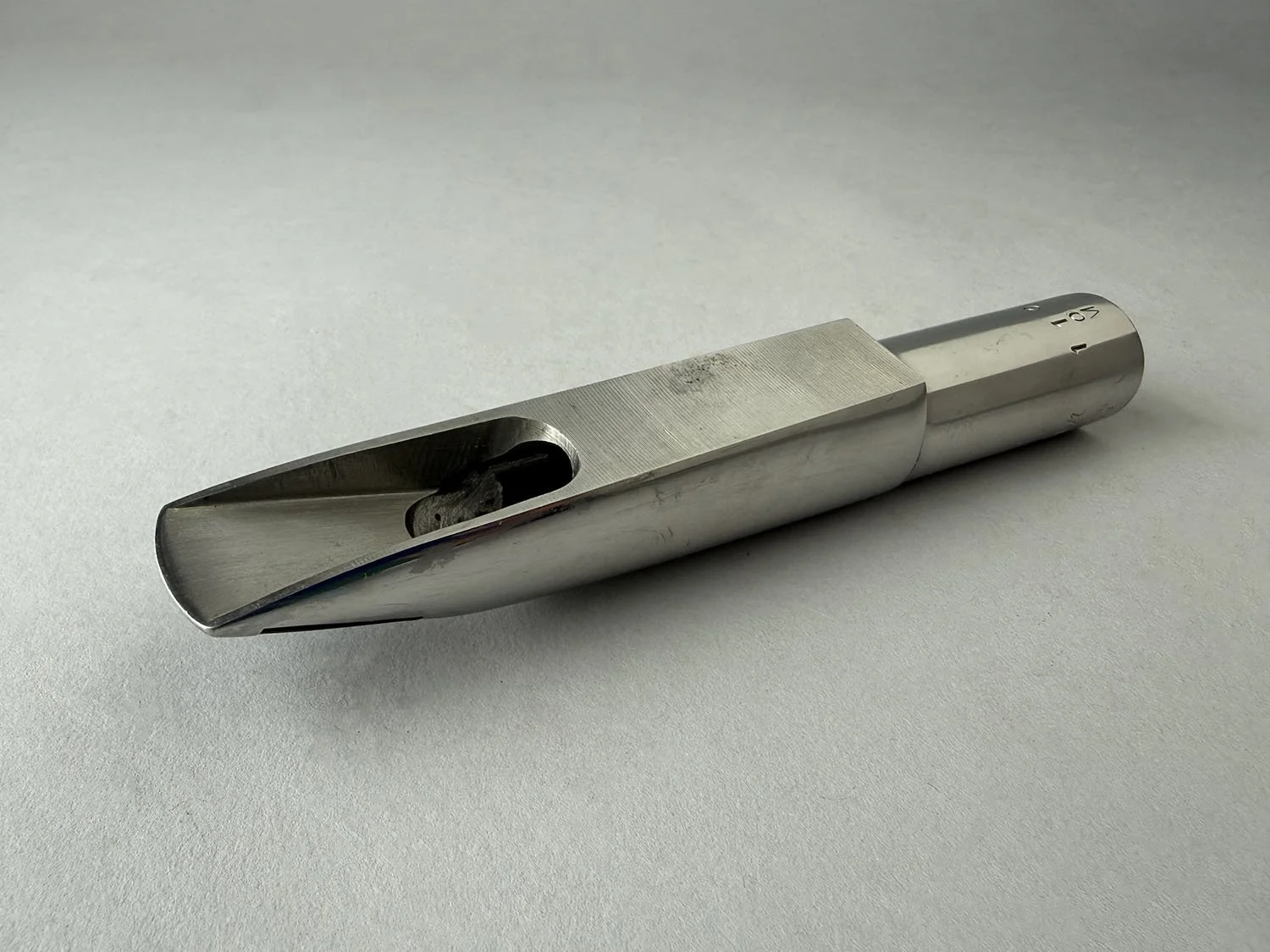 Berg-Larsen-110:0-M-Metal-Bari_BarnardRepair_08.jpeg