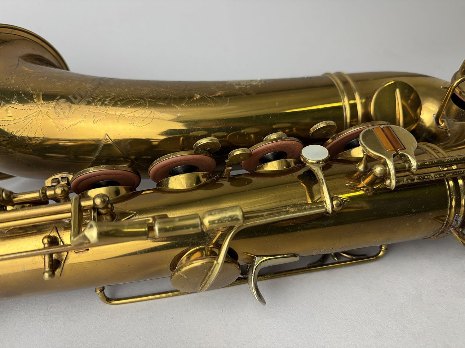 Buescher-Aristocrat-Tenor_284xxx_BarnardRepair_11.jpeg