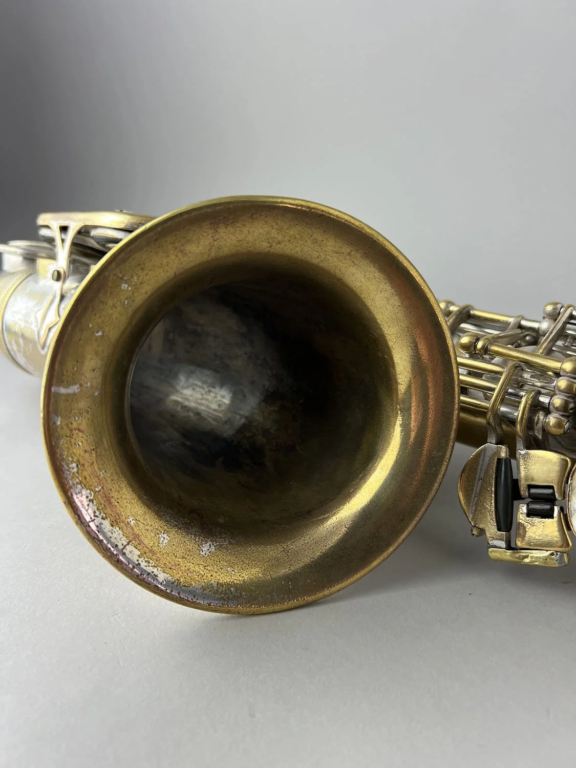 Selmer-Mark-VI-Alto-Saxophone_69xxx_BarnardRepair_19.jpeg