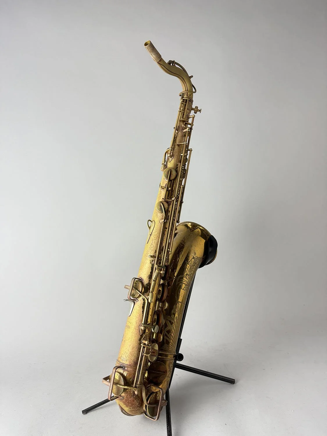 Buescher-Aristocrat-Tenor_309xxx_BarnardRepair_07.jpeg