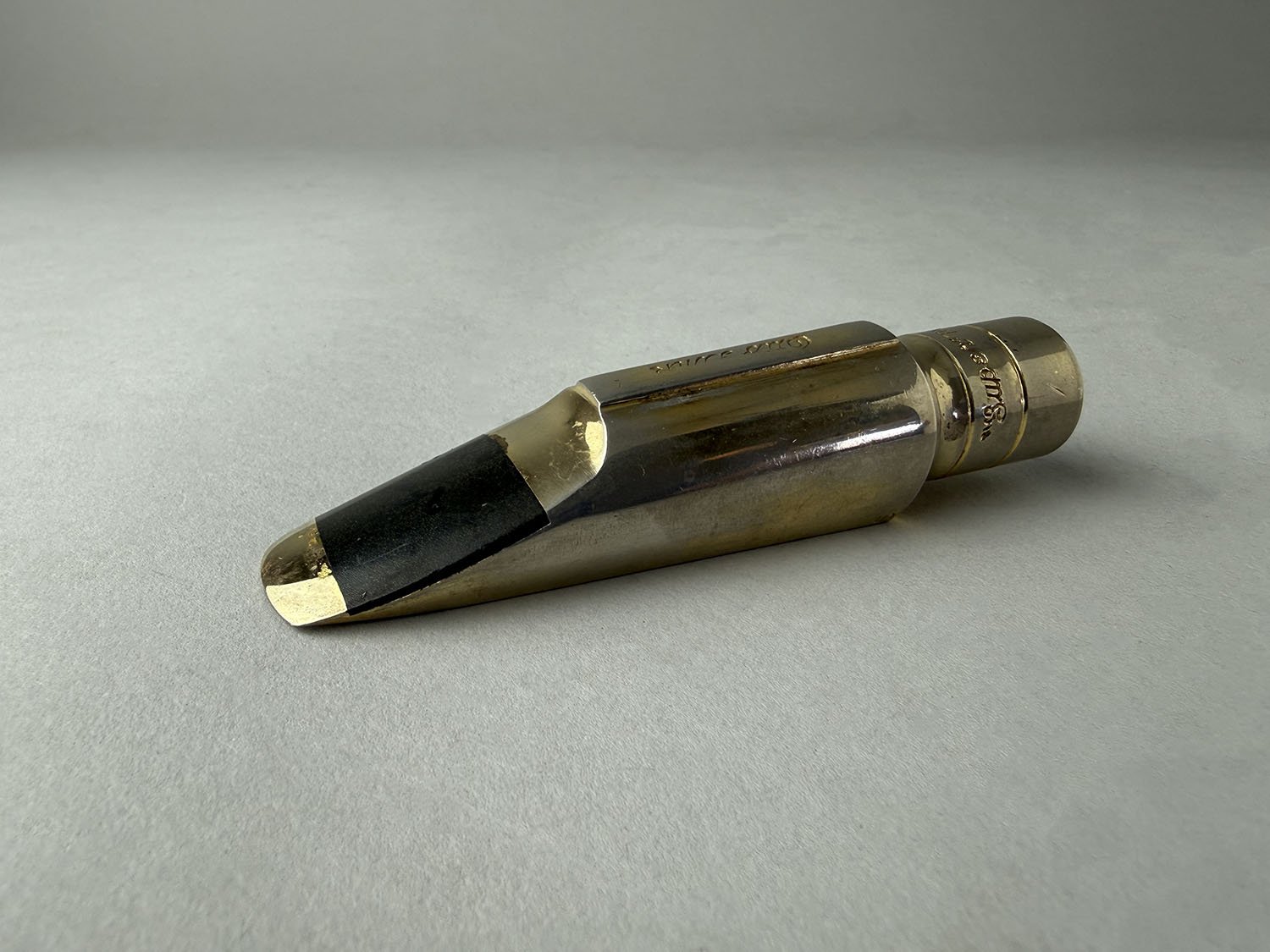 Otto-Link-Super-Tone-MAster-Early-Babbitt-Wide-Tip-USA-Florida-5-Tenor_BarnardRepair_06.jpeg