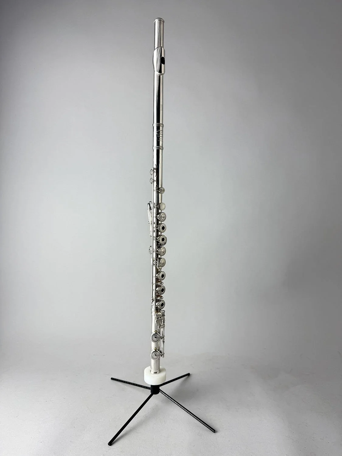 Haynes-Handmade-Open-Hole-C-Foot-Flute_32xxx_BarnardRepair_04.jpeg