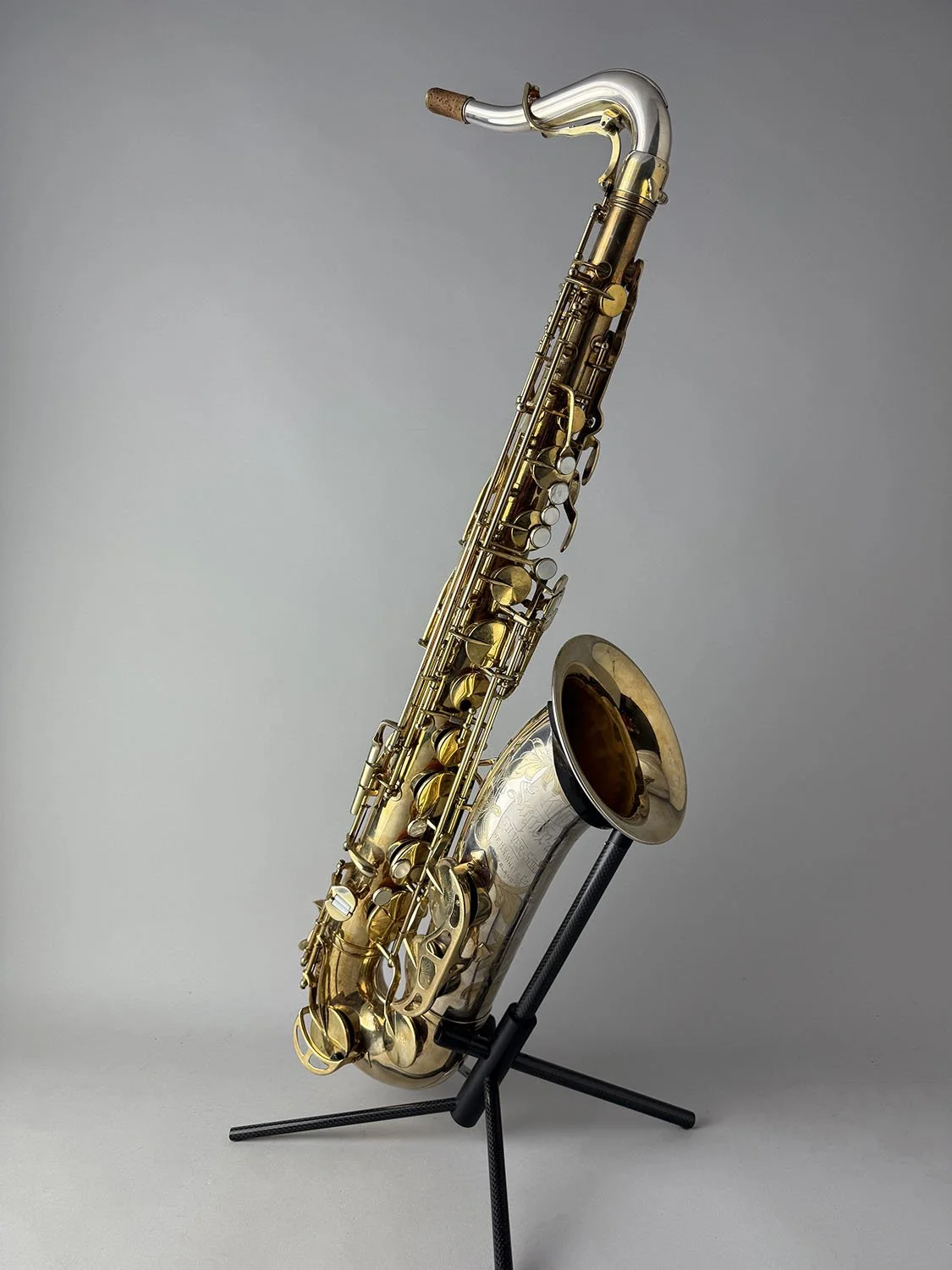 King-Super-20-Silver-Sonic-with-Gold-Plate-Tenor_349xxx_BarnardRepair_02.jpeg