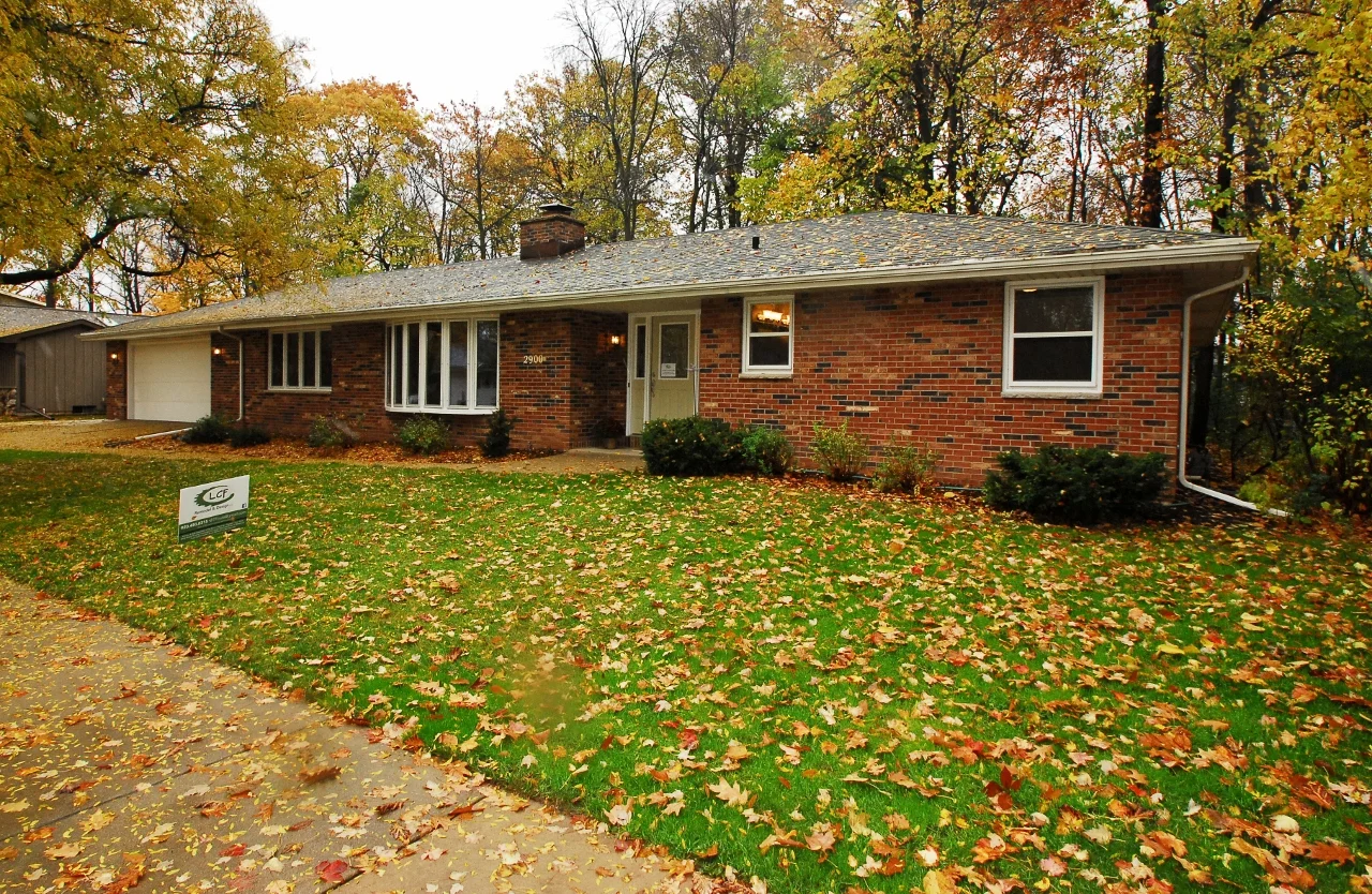 Carpenter - Exterior